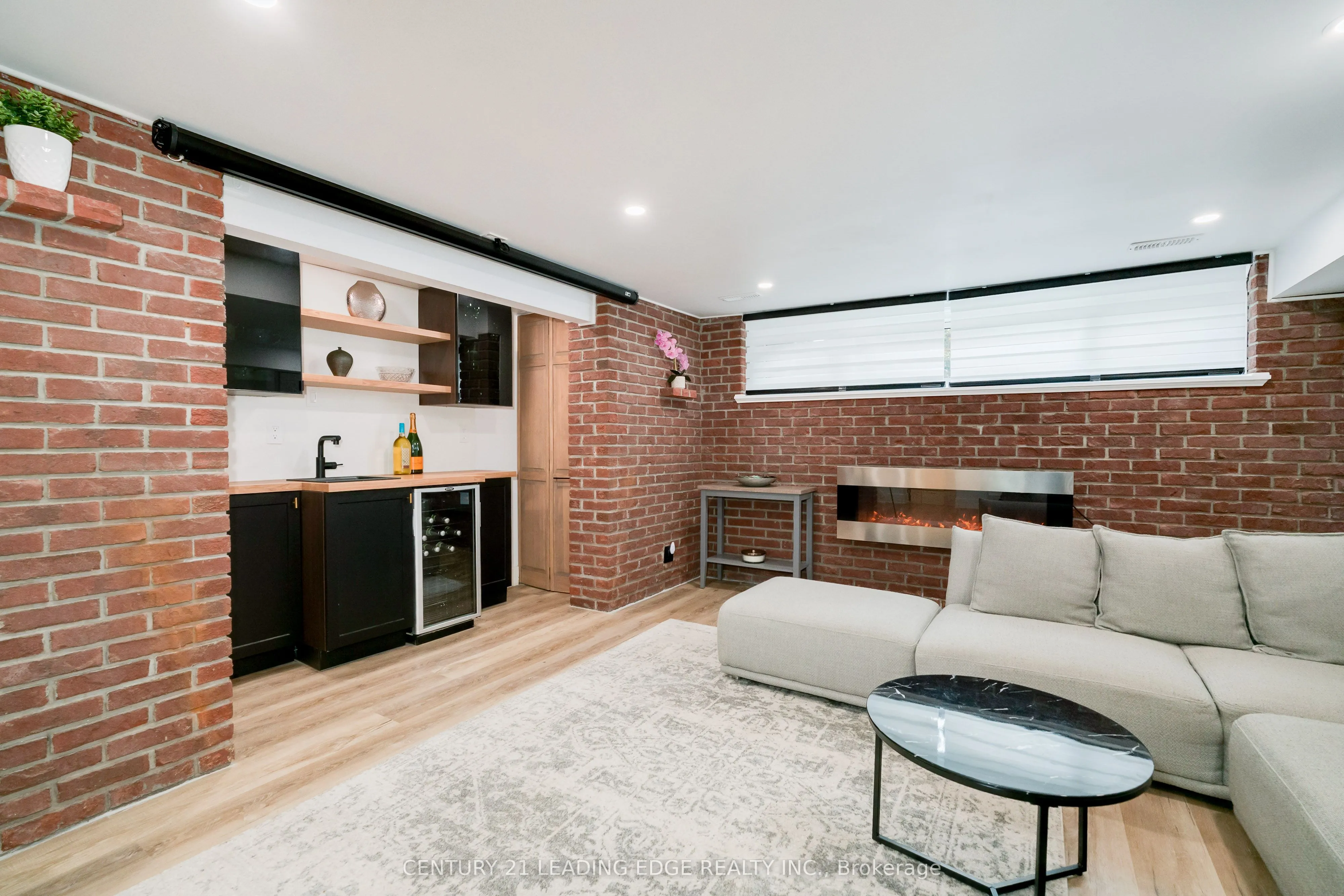 4 Aveline Crescent