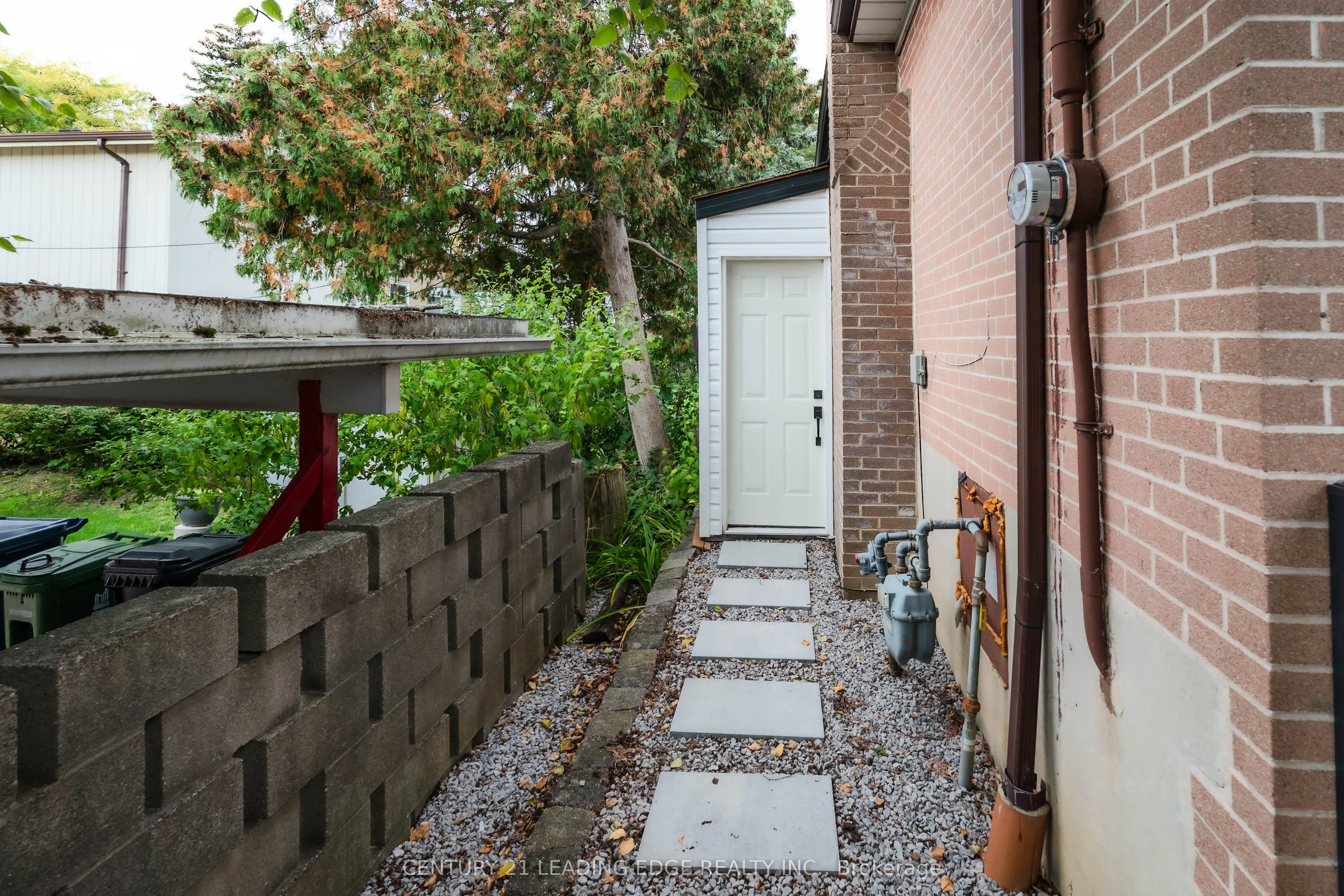 4 Aveline Crescent