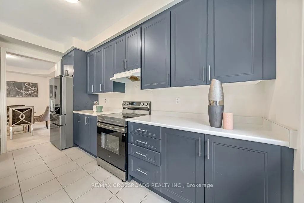 118 North Garden Boulevard