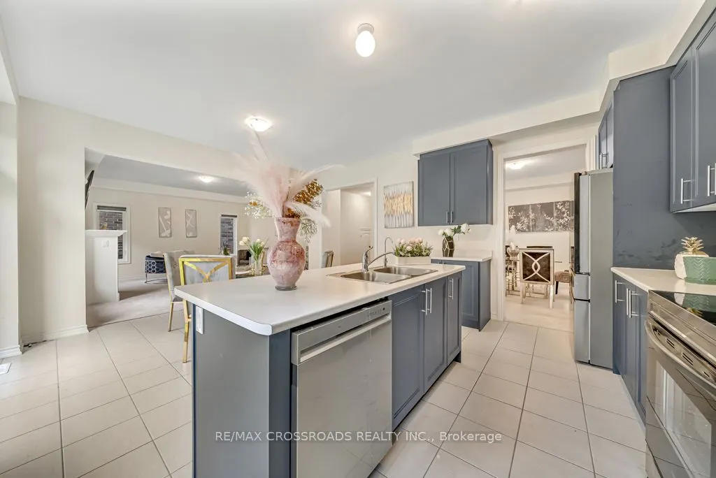 118 North Garden Boulevard