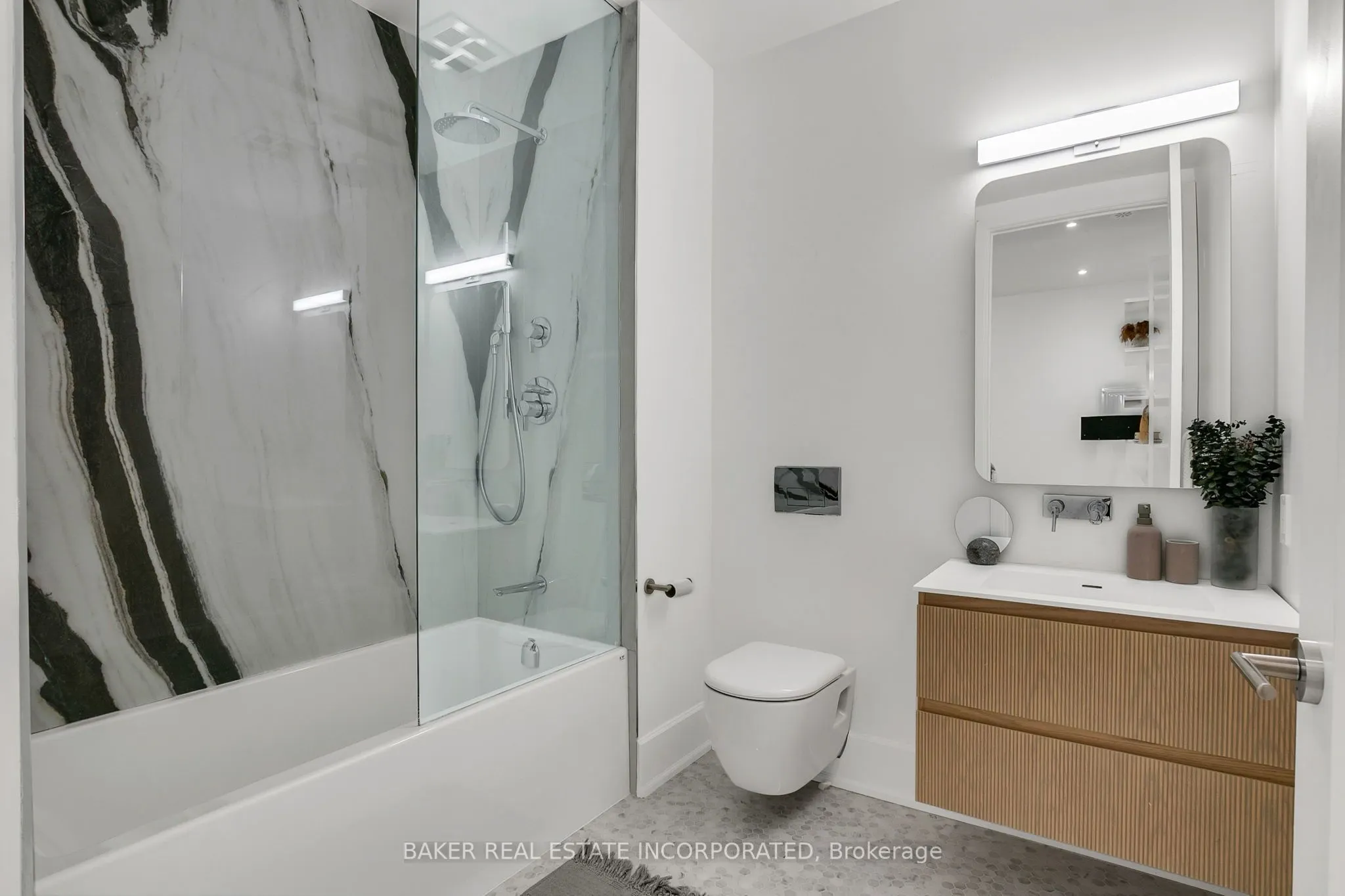 800 Broadview Avenue, #207