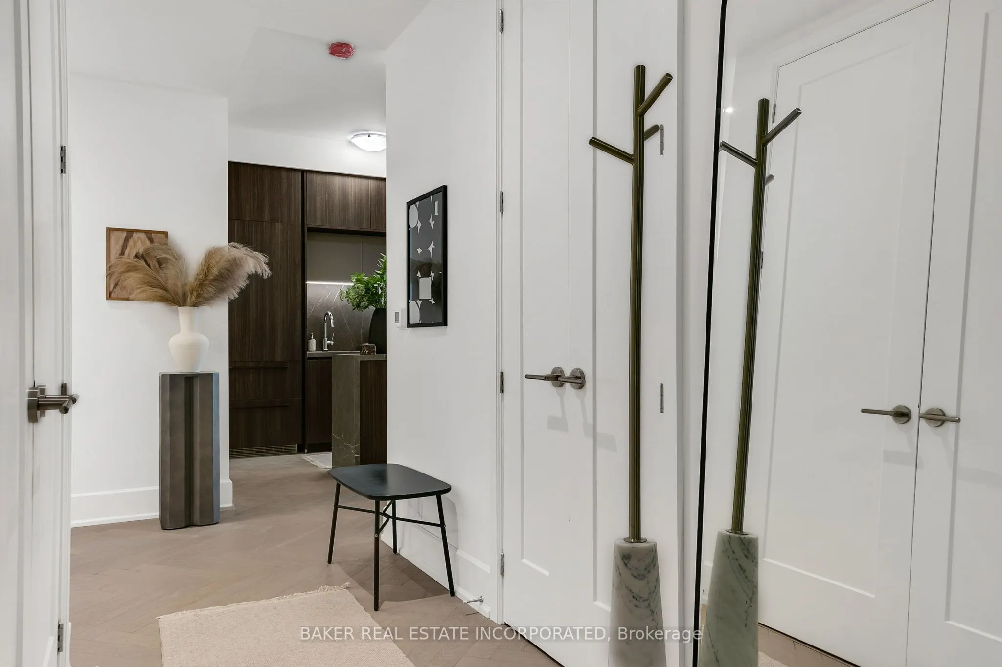 800 Broadview Avenue, #207
