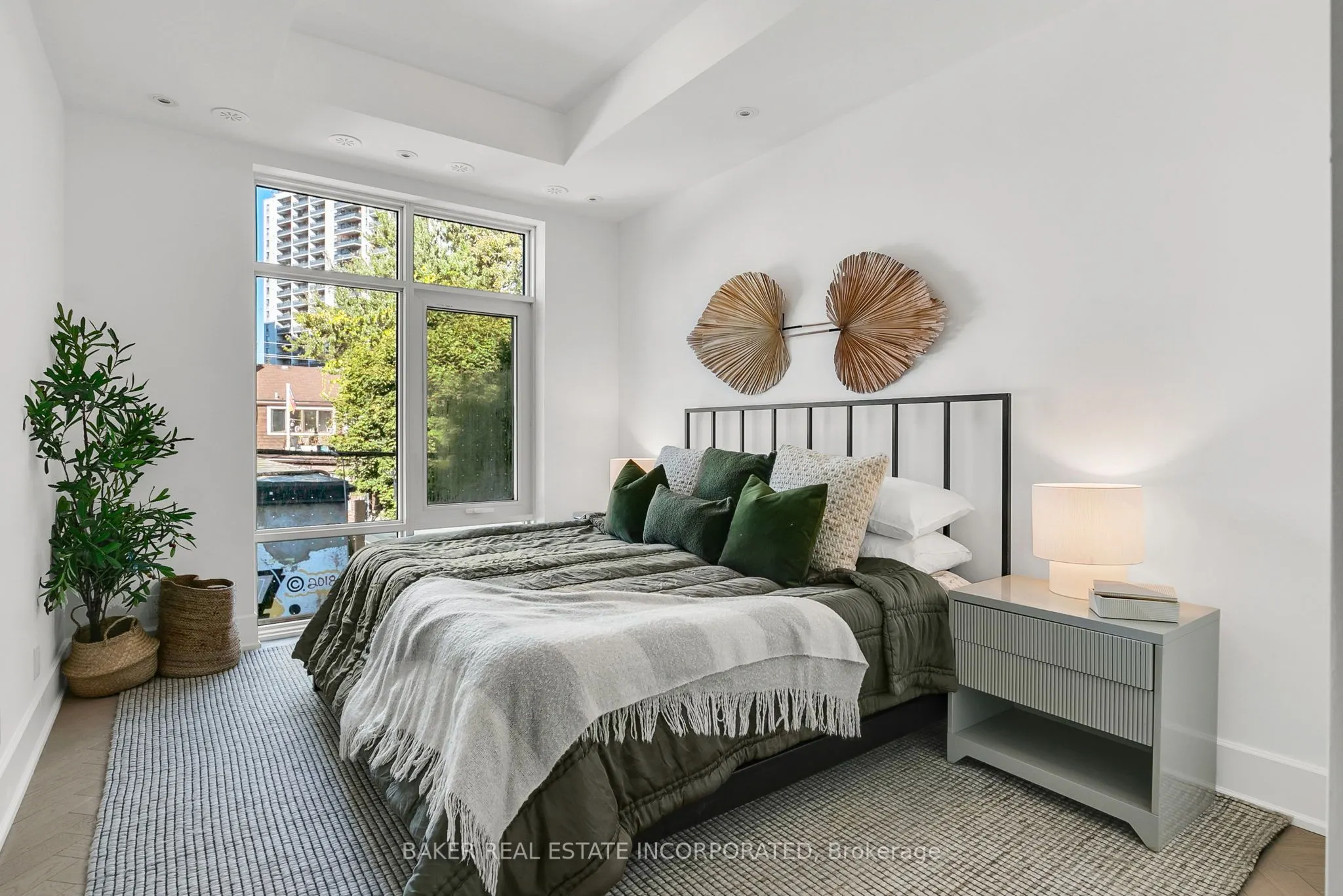 800 Broadview Avenue, #207