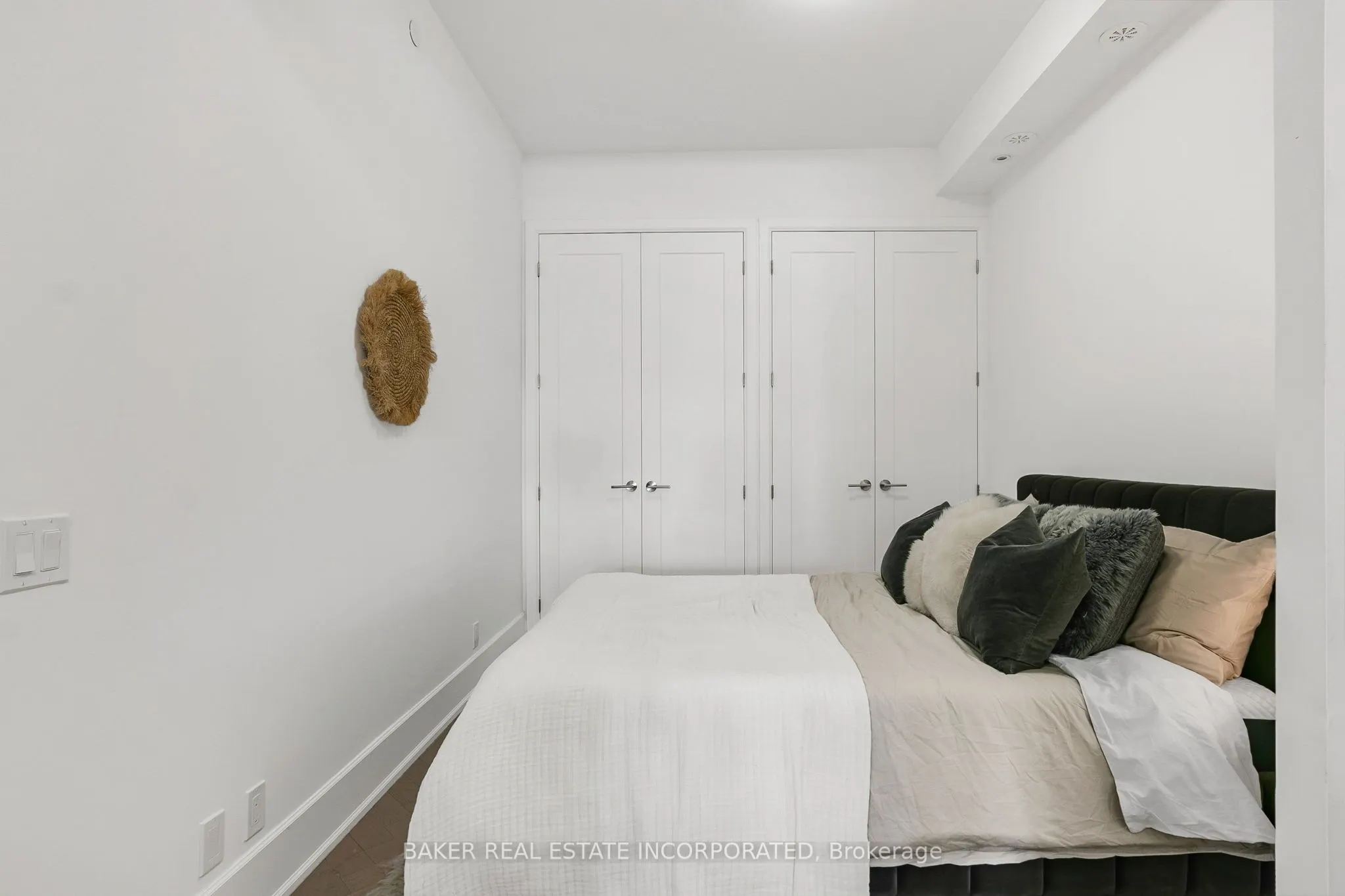 800 Broadview Avenue, #207
