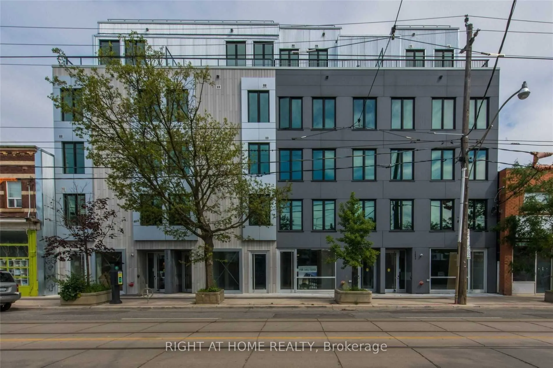 1598 Queen Street E, #302