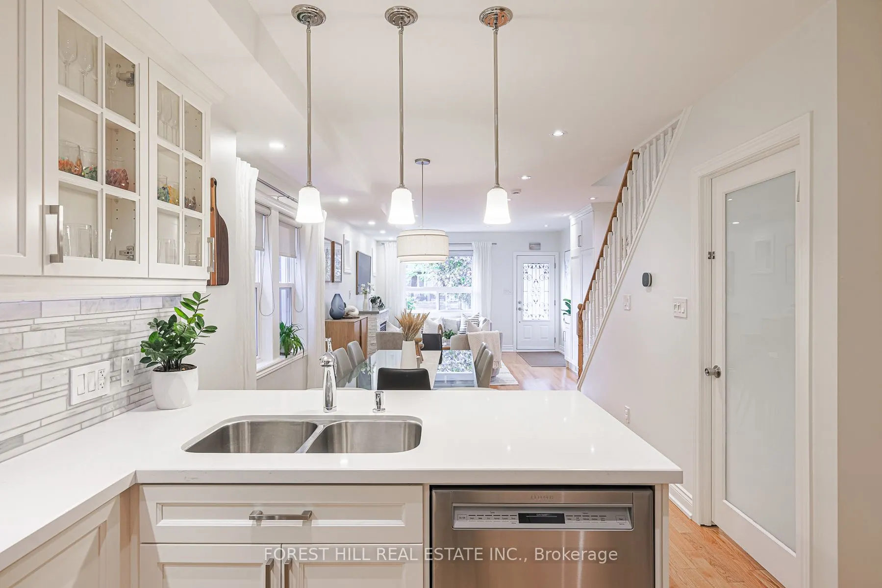 21 Dilworth Crescent