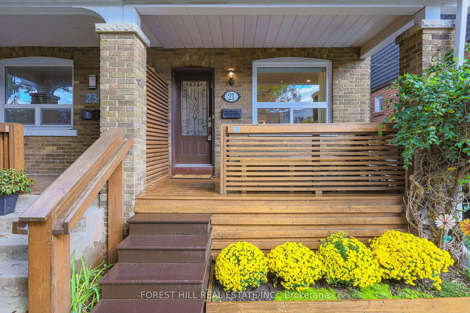 21 Dilworth Crescent