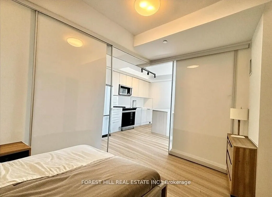 286 Main Street, #PH08
