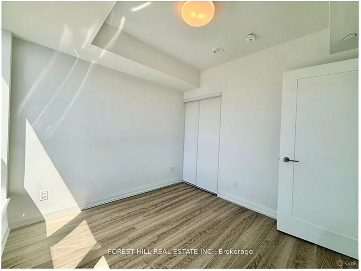 286 Main Street, #PH08