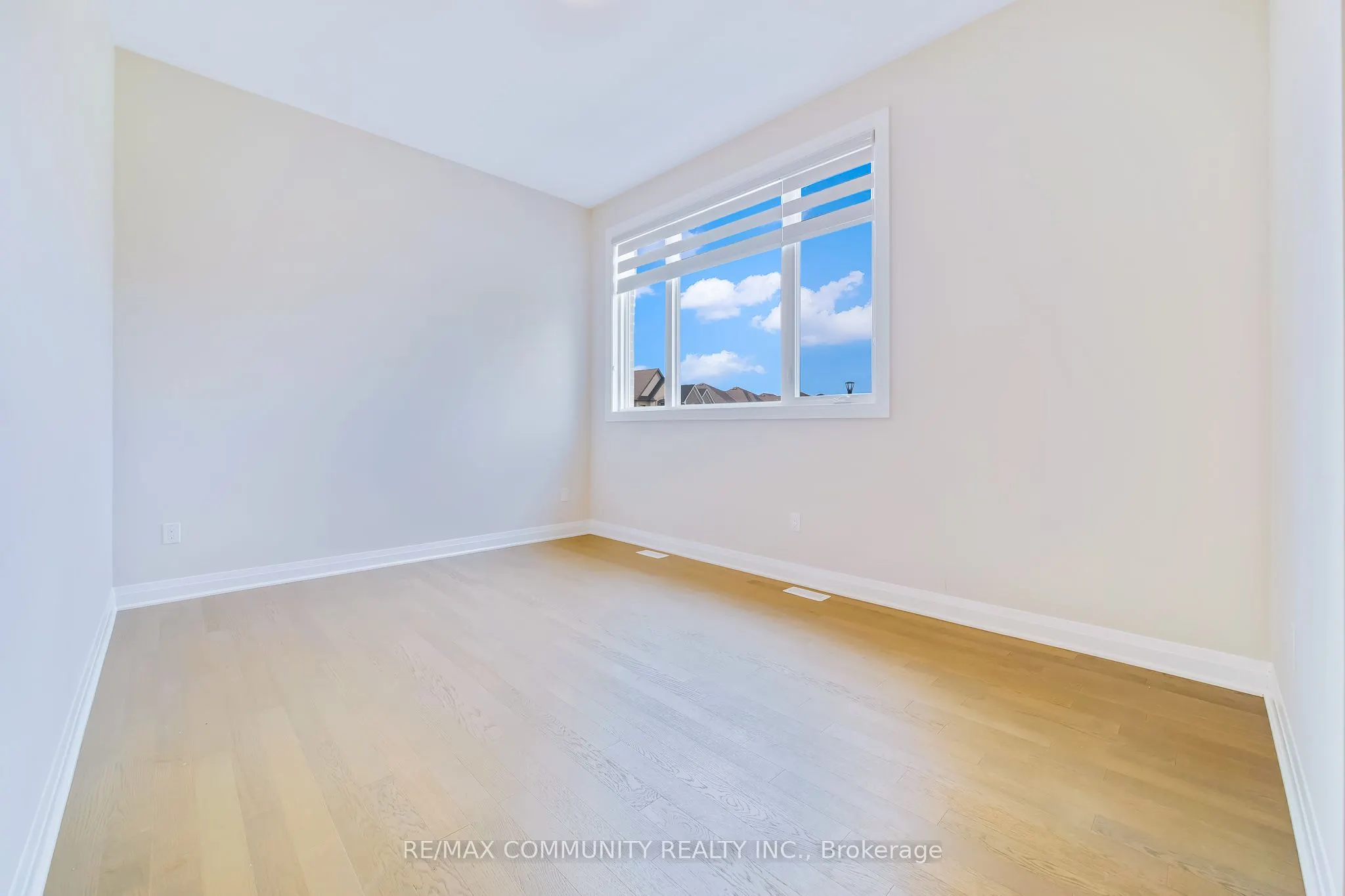3328 Marchington Square
