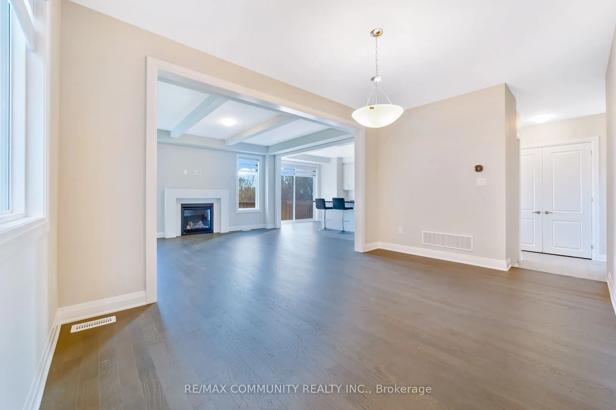 3328 Marchington Square