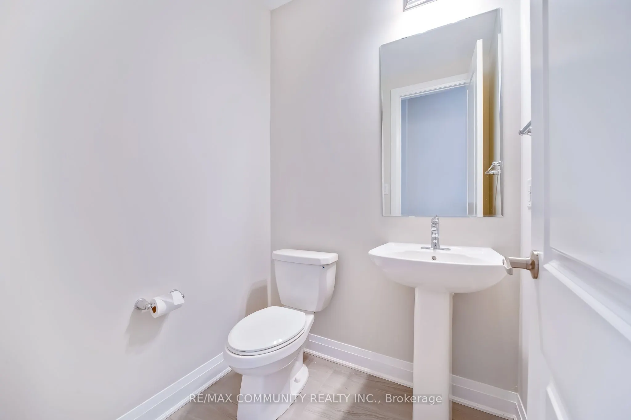 3328 Marchington Square