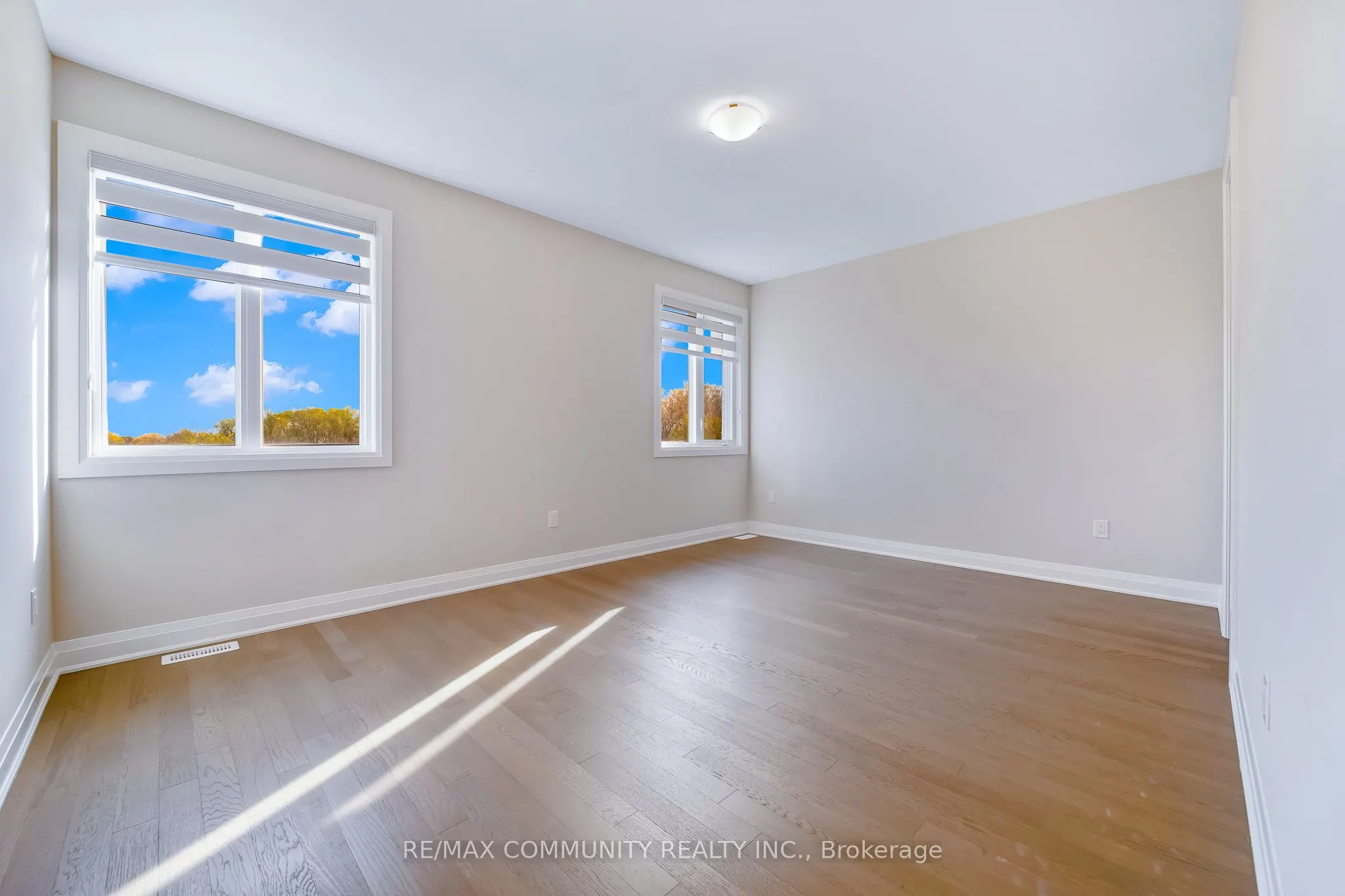 3328 Marchington Square