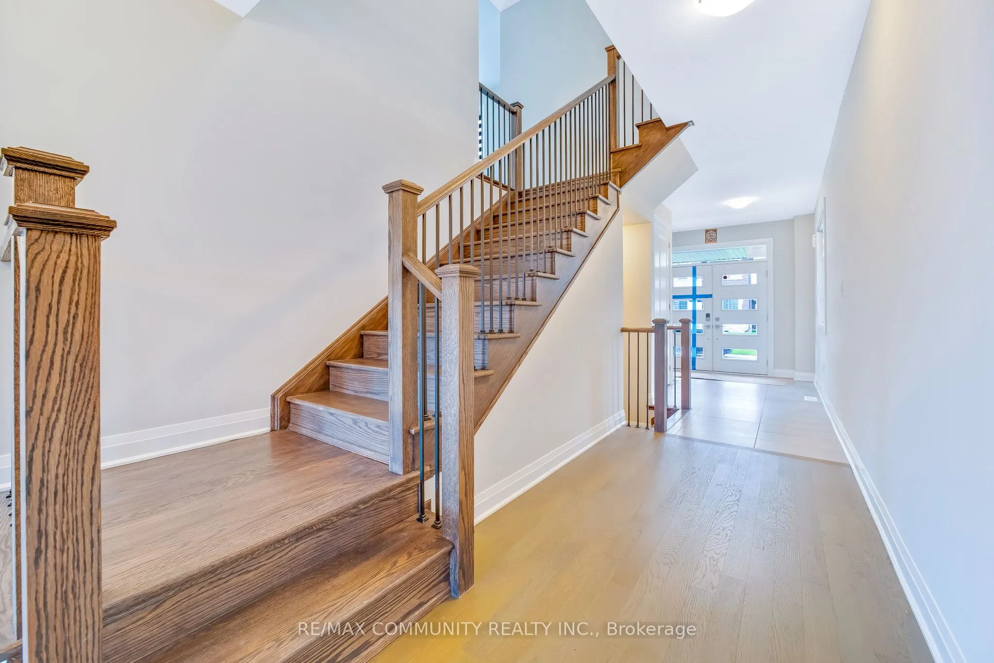 3328 Marchington Square