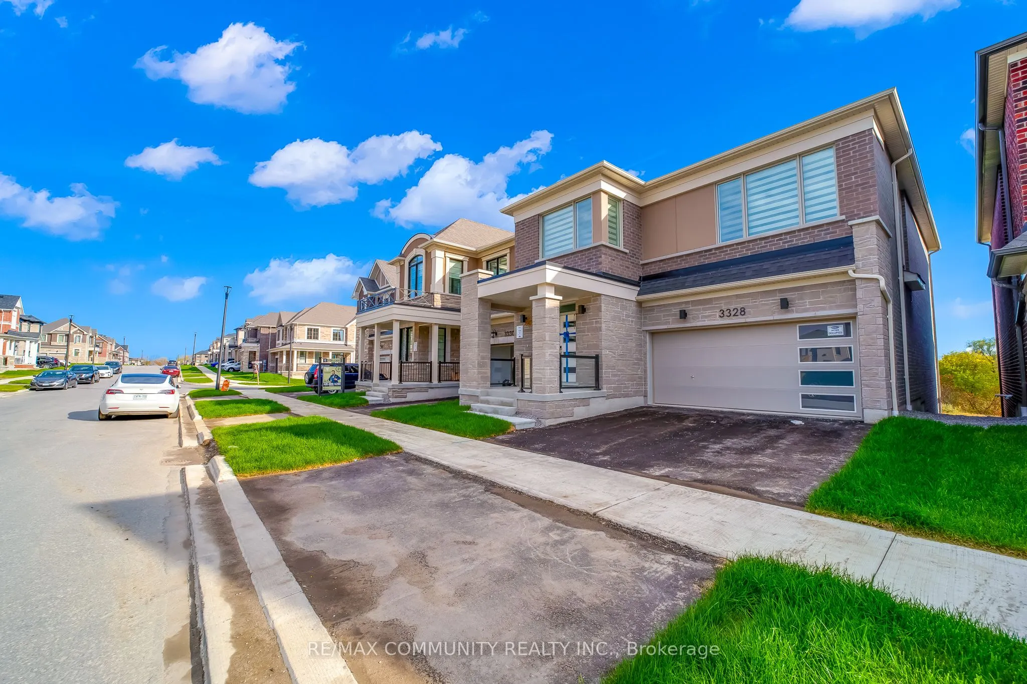 3328 Marchington Square