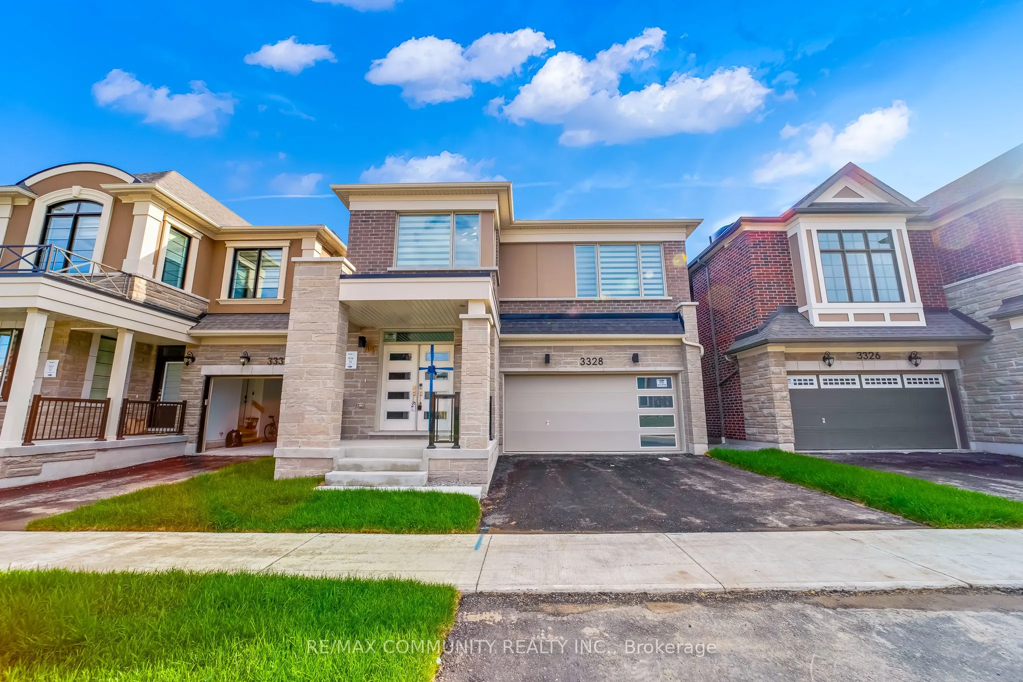 3328 Marchington Square