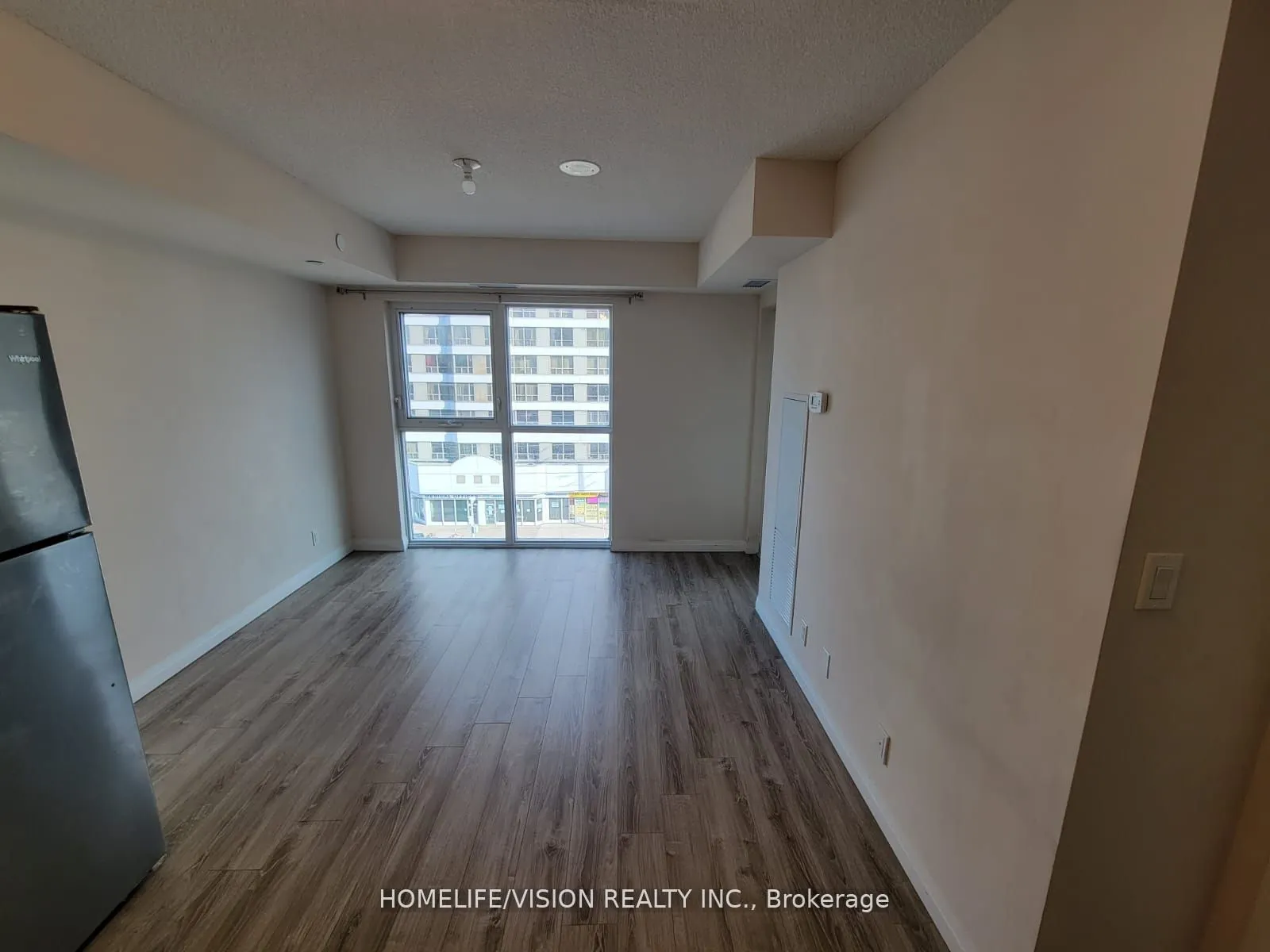 2152 Lawrence Avenue E, #604