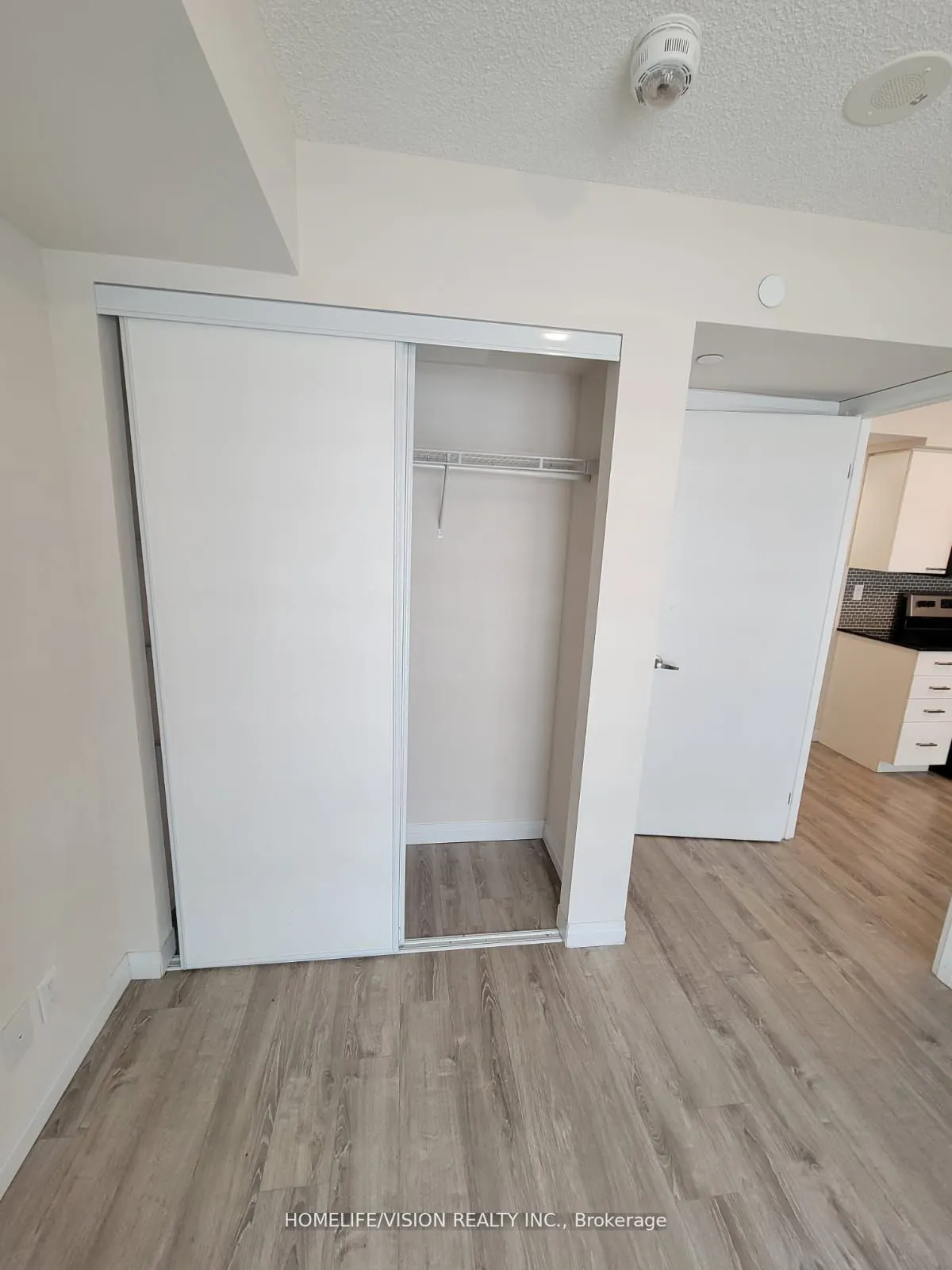 2152 Lawrence Avenue E, #604