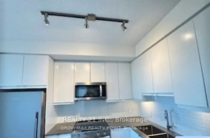3270 Sheppard Avenue East Avenue NE, #1721