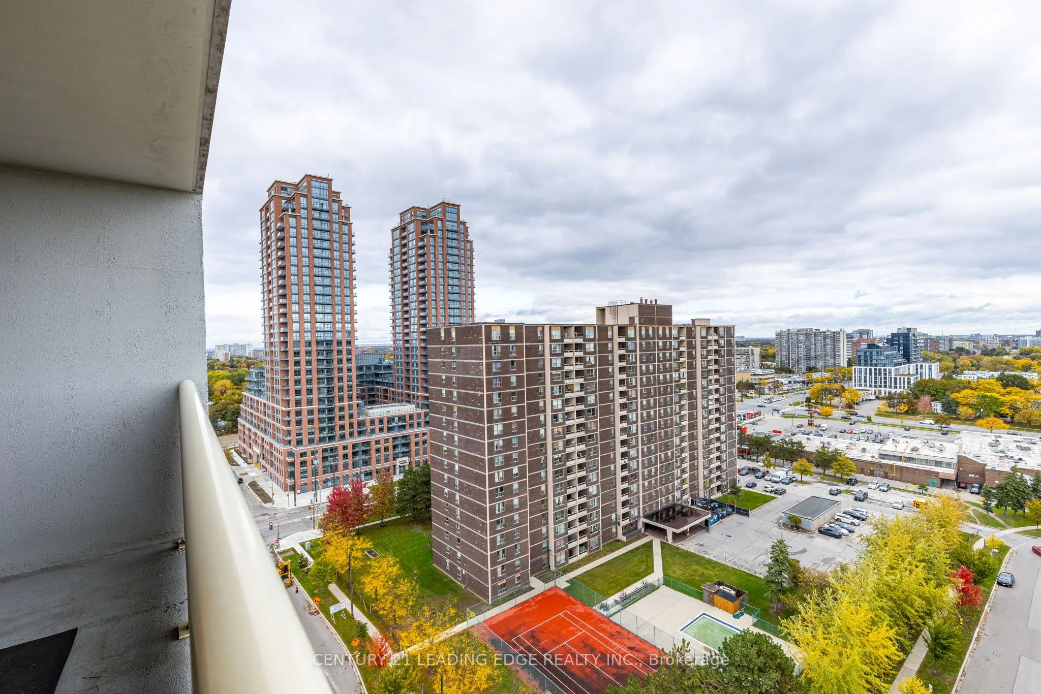 270 Palmdale Drive, #1704