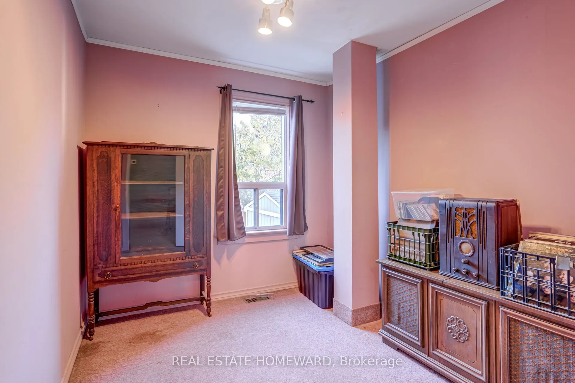 132 Hollis Avenue