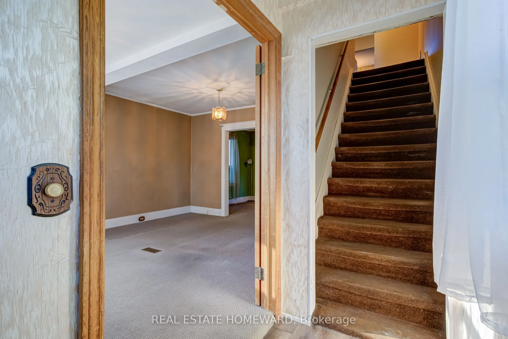 132 Hollis Avenue