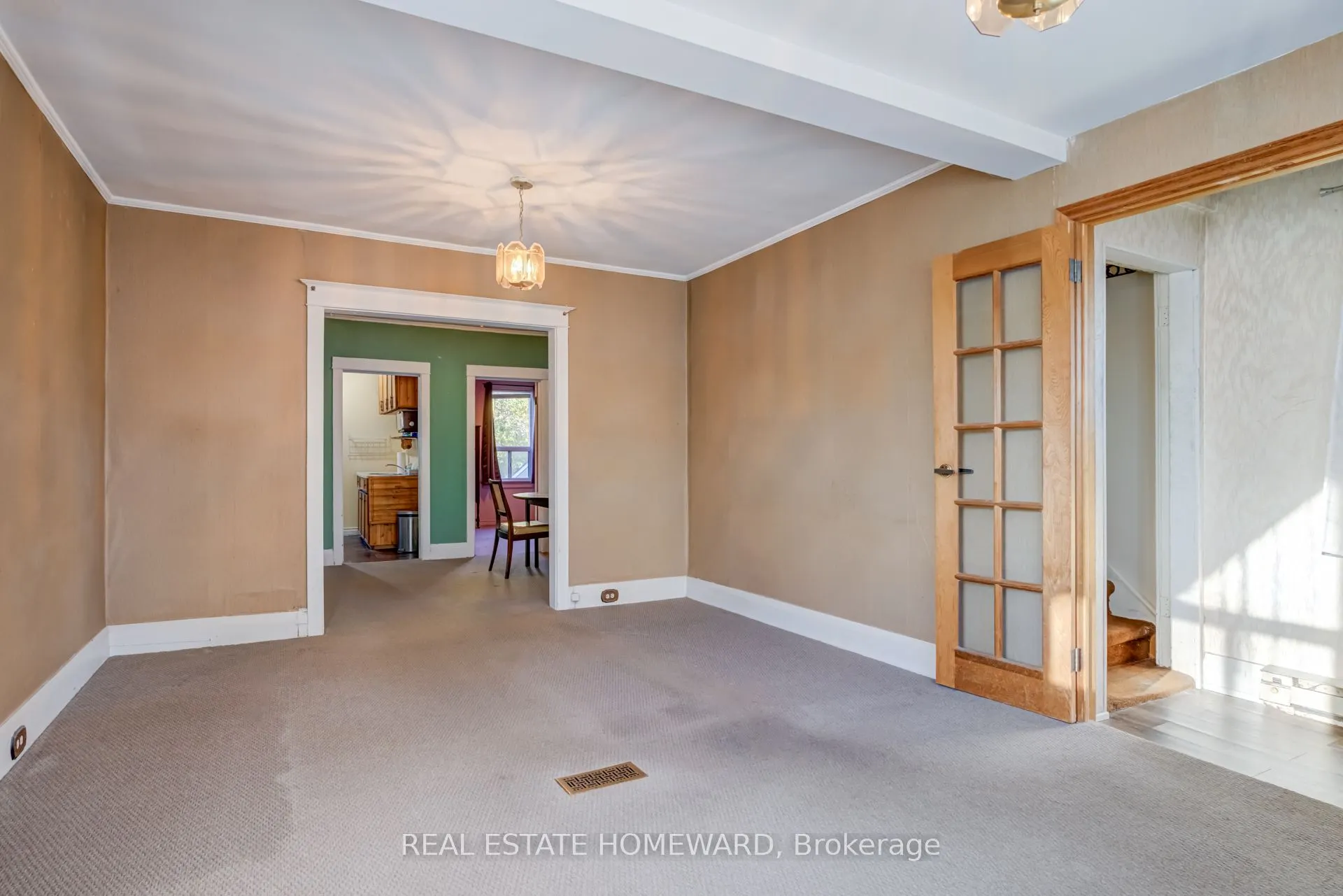 132 Hollis Avenue