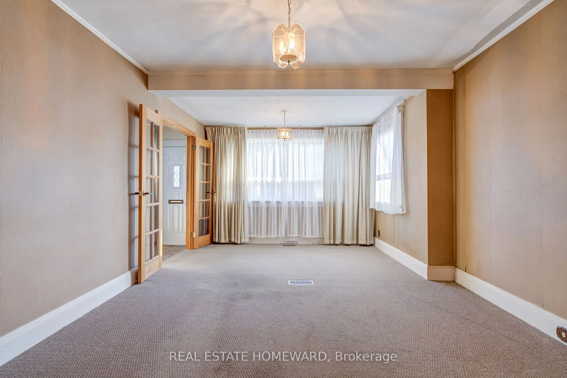 132 Hollis Avenue