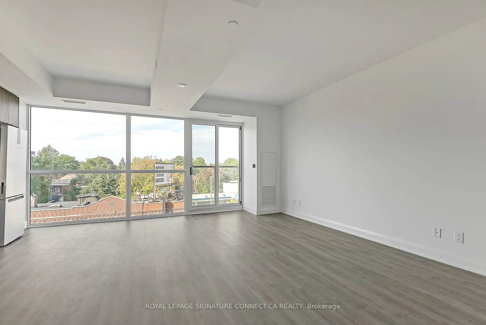 2369 Danforth Avenue, #403