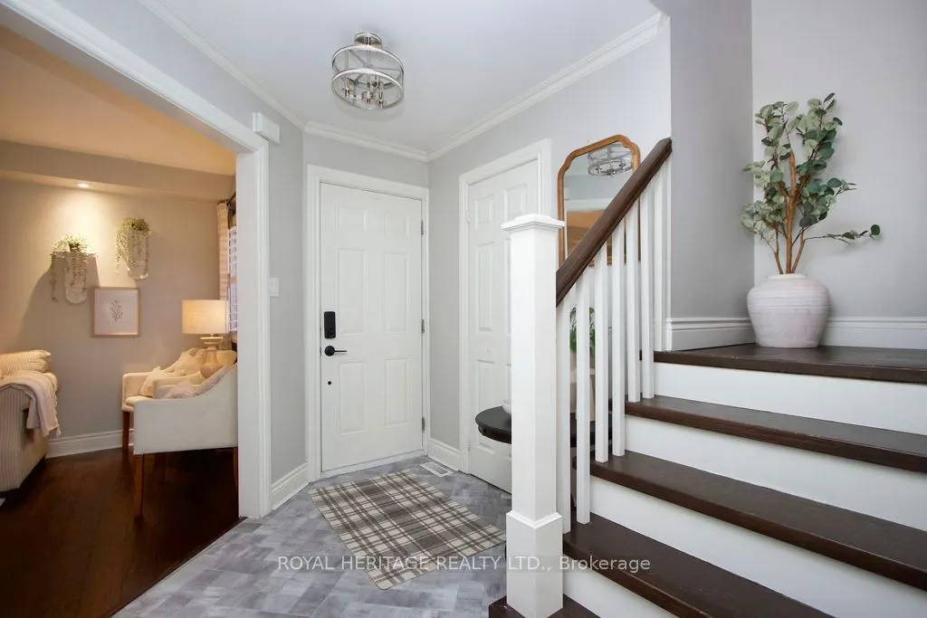 66 Fieldnest Crescent