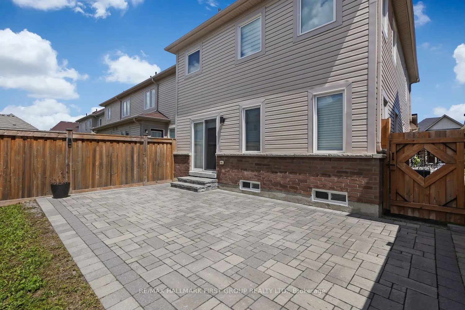 60 Ray Richards Street