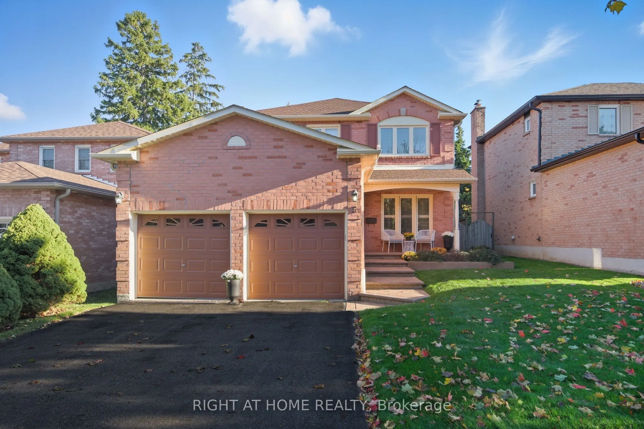 5 Wickens Crescent