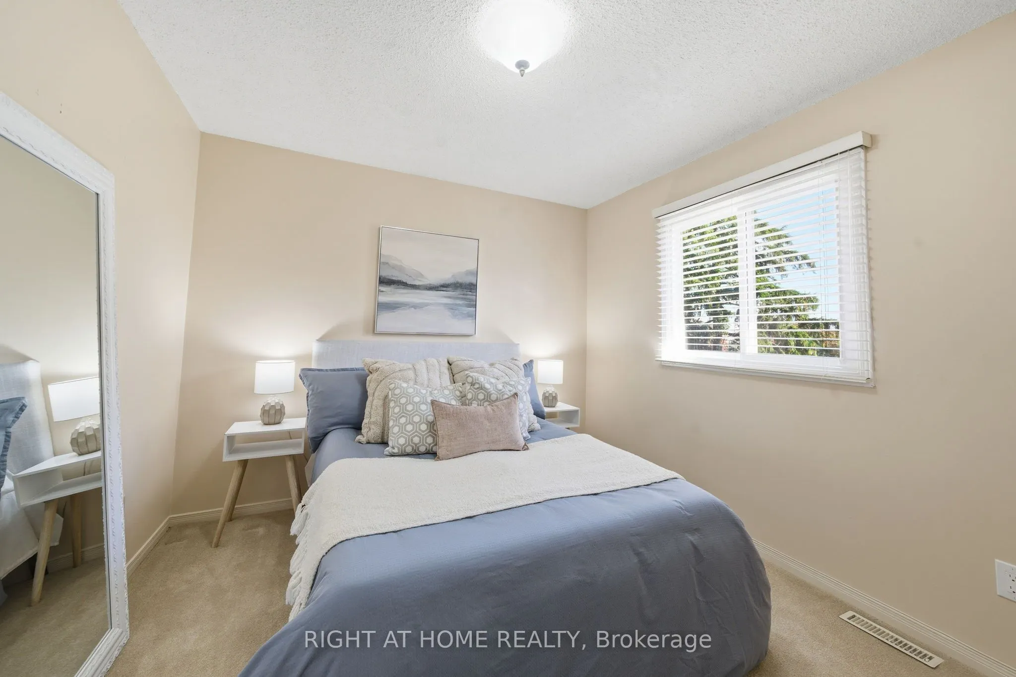 5 Wickens Crescent