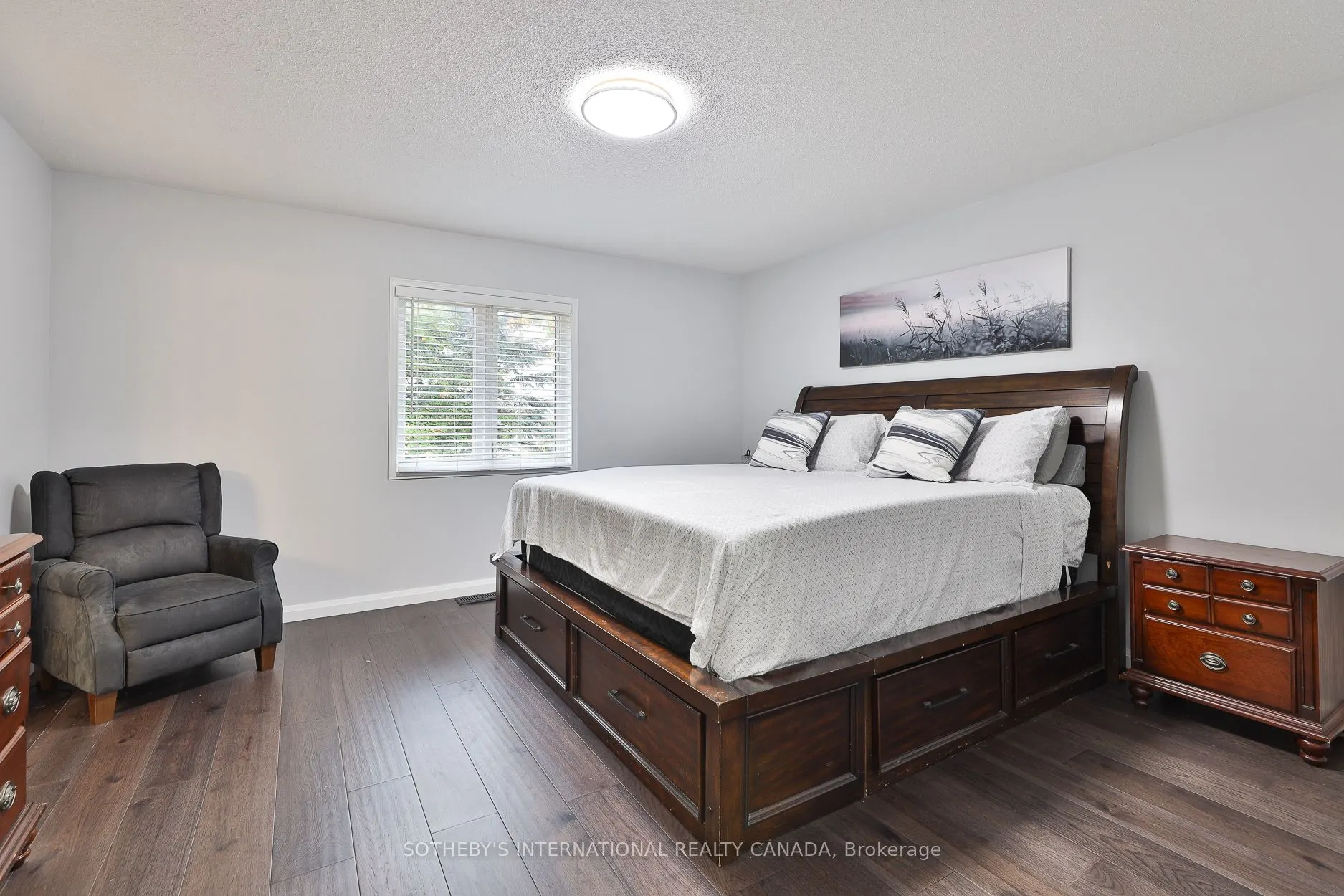 83 Norland Circle