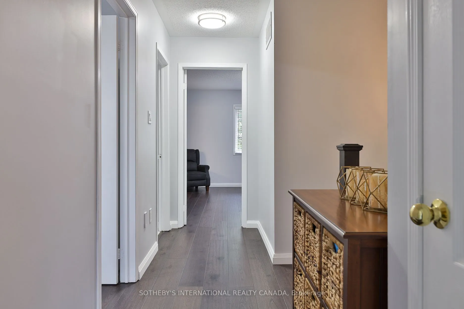 83 Norland Circle