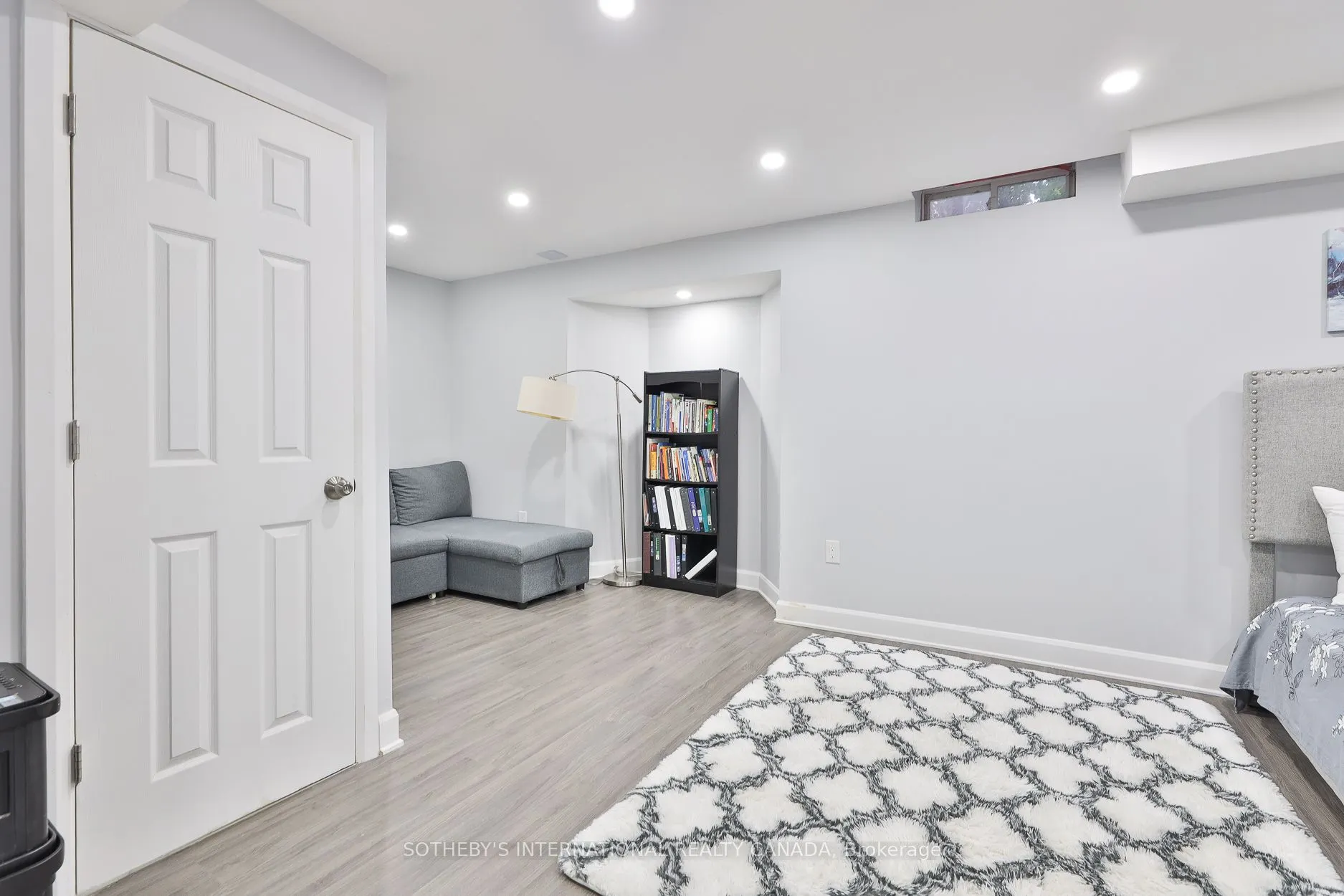 83 Norland Circle