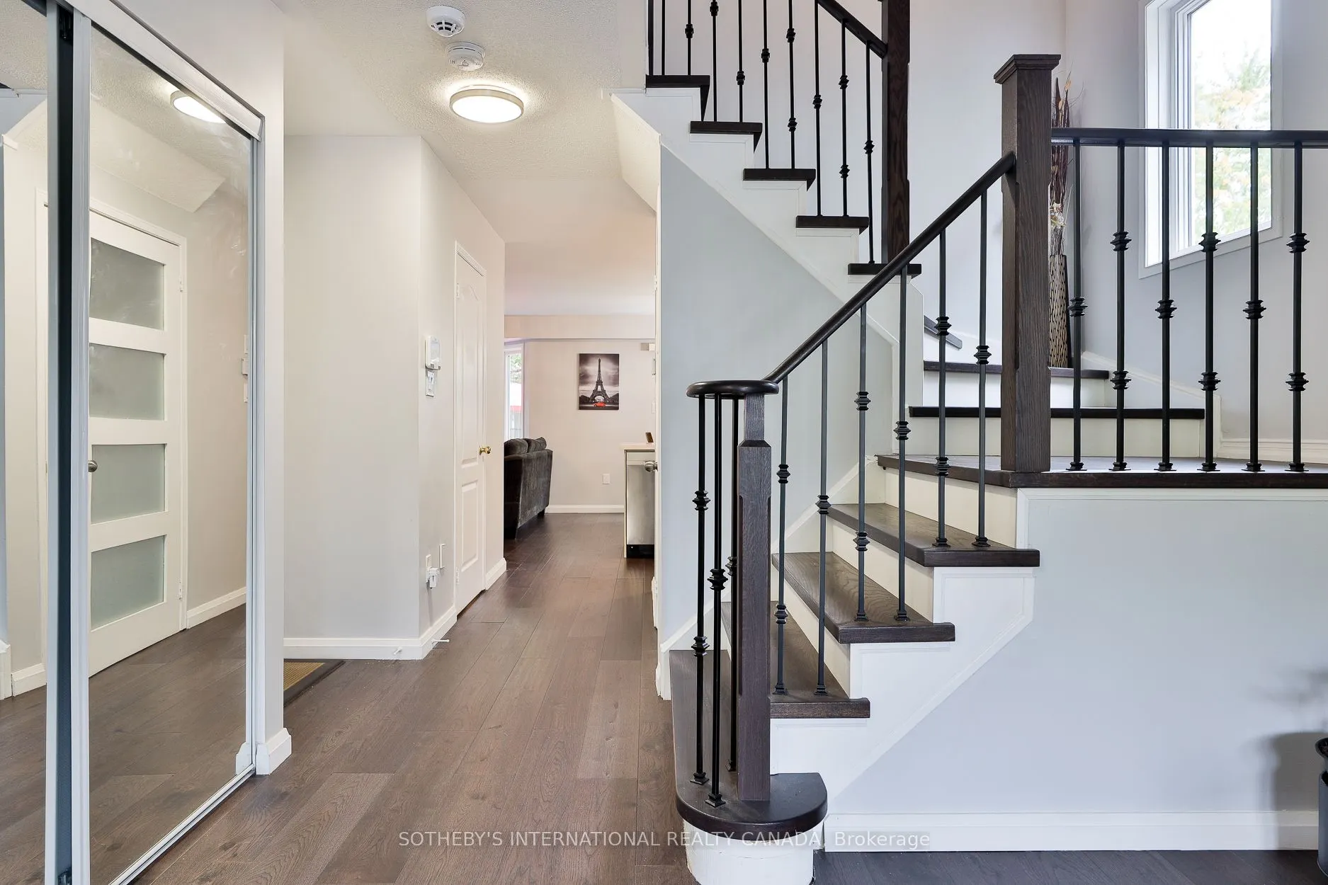 83 Norland Circle
