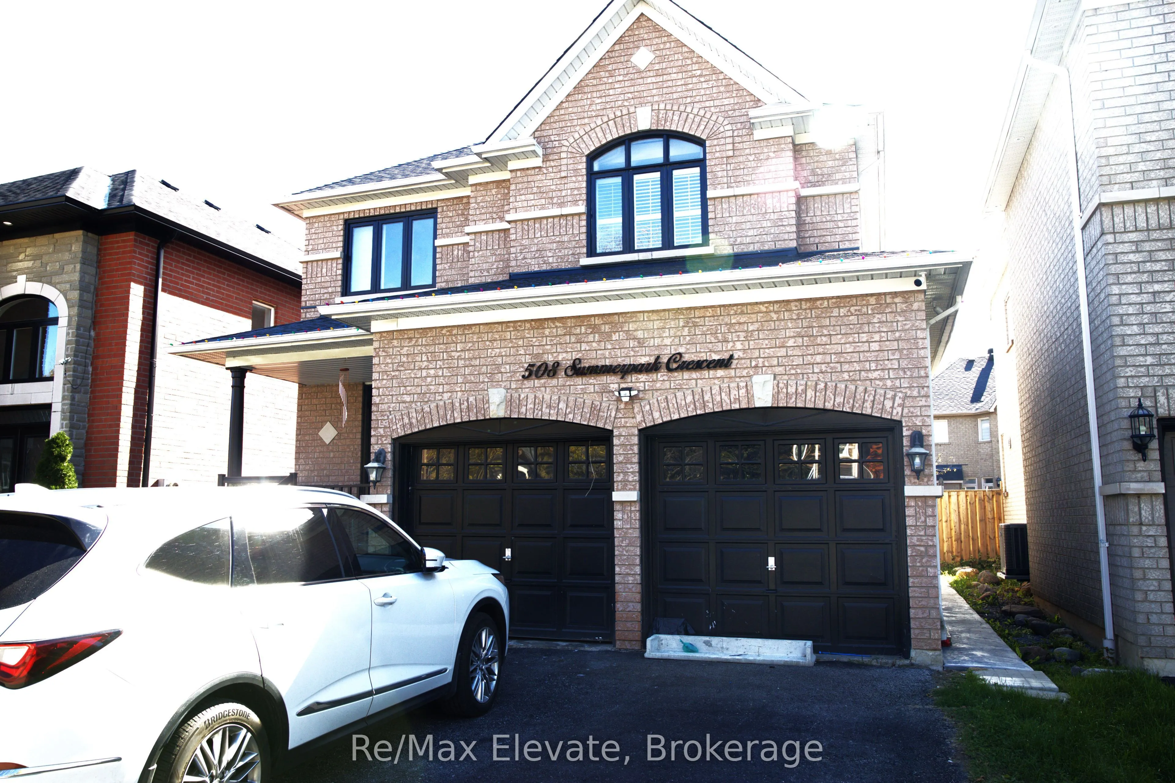 508 Summerpark Crescent