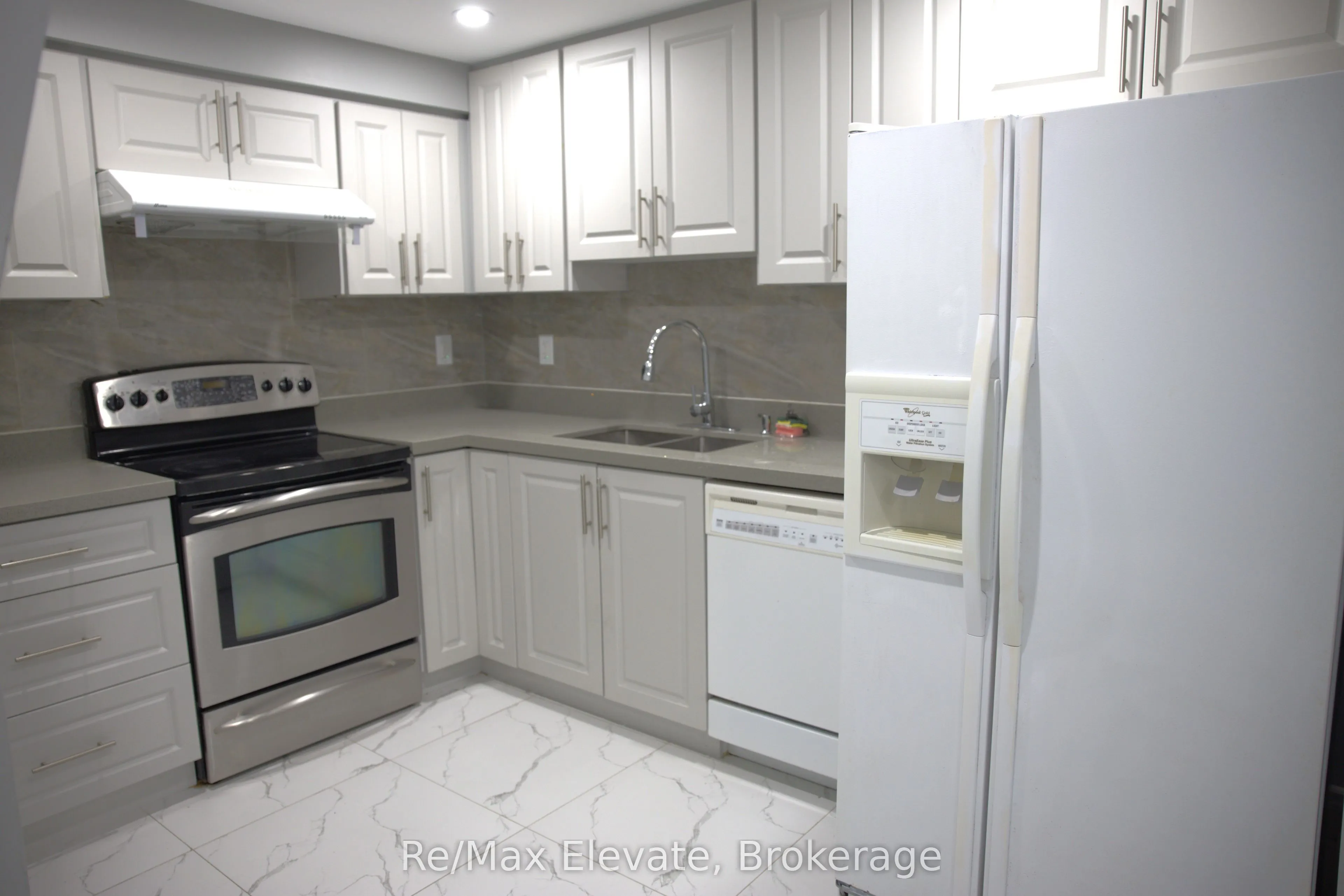 508 Summerpark Crescent