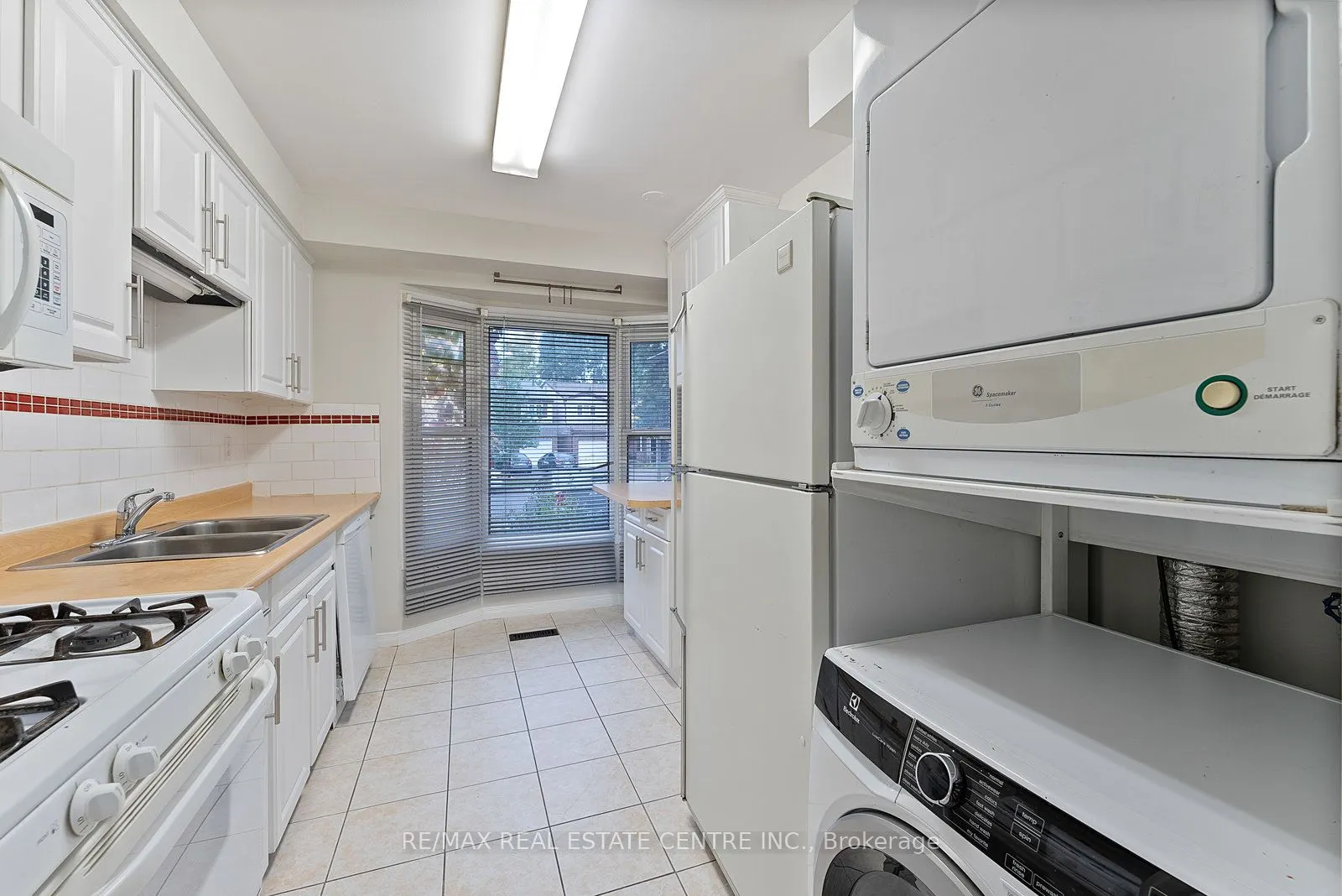 79 Fawndale Crescent, #Upper