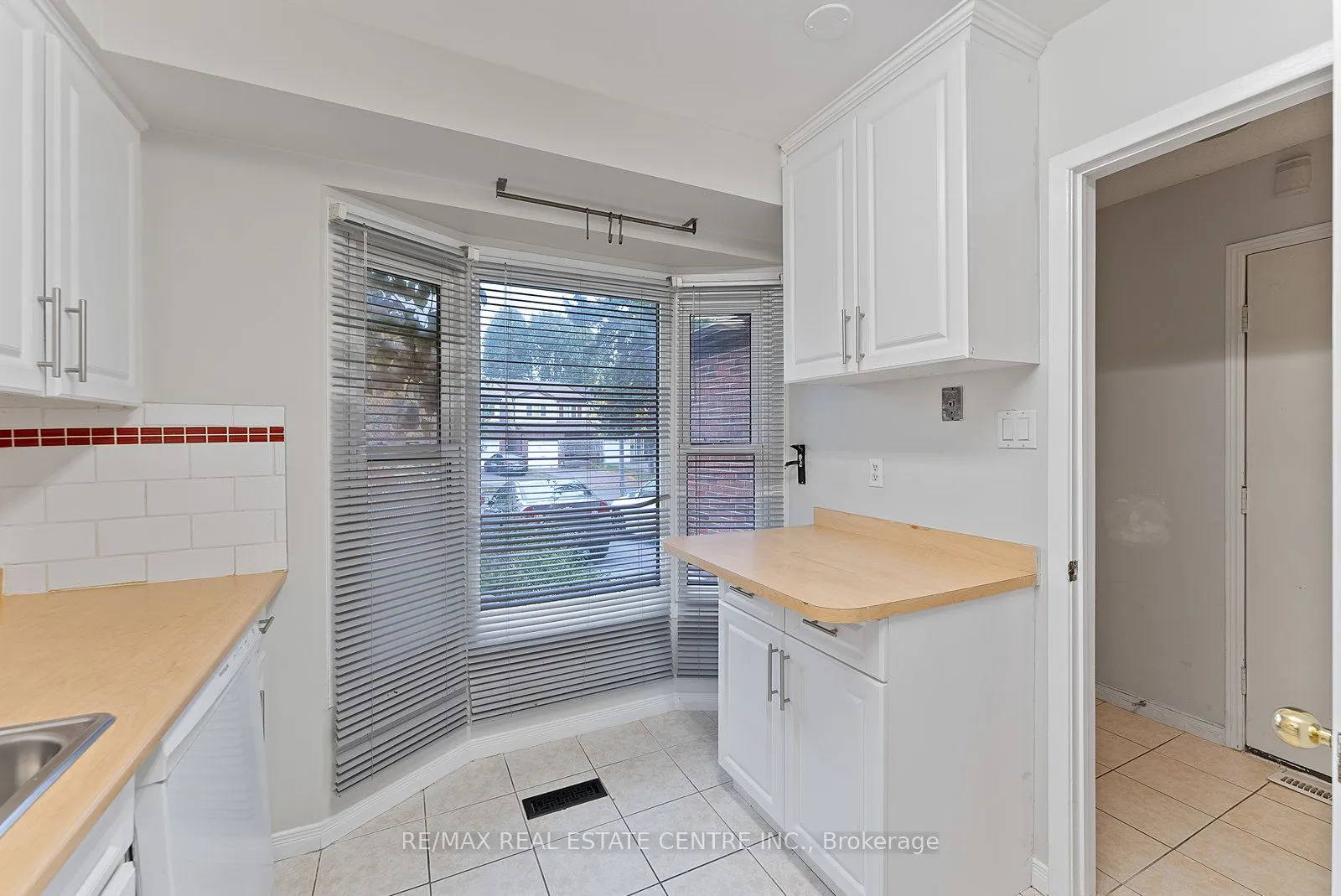 79 Fawndale Crescent, #Upper