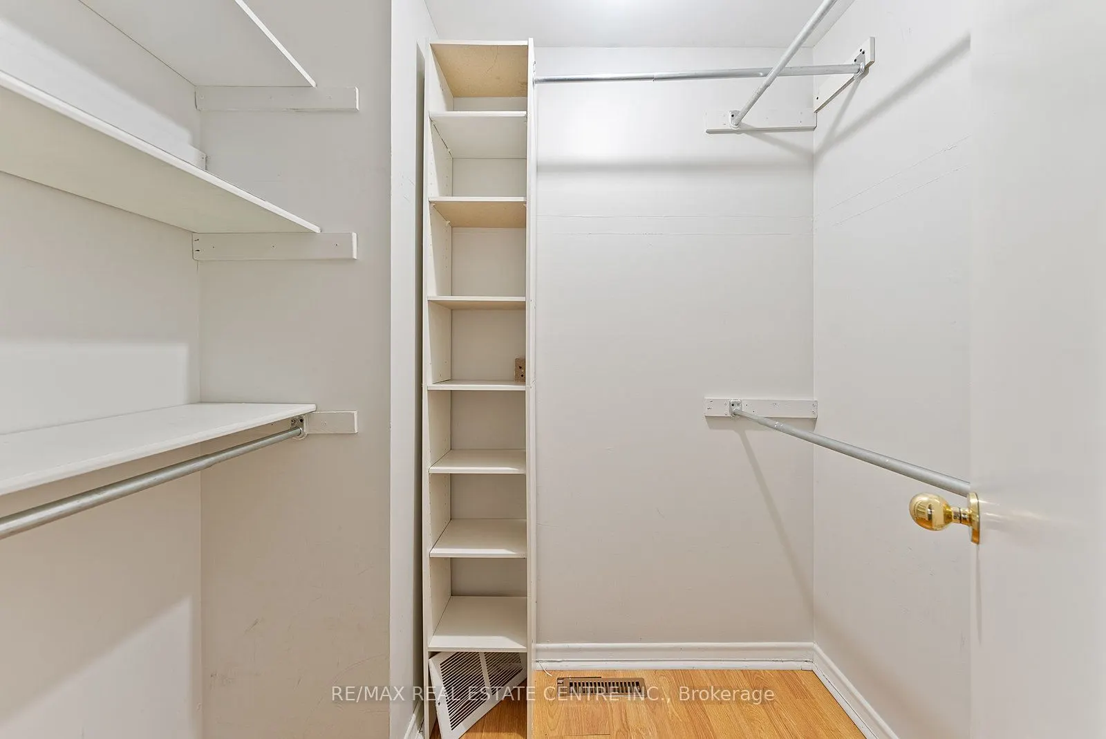79 Fawndale Crescent, #Upper