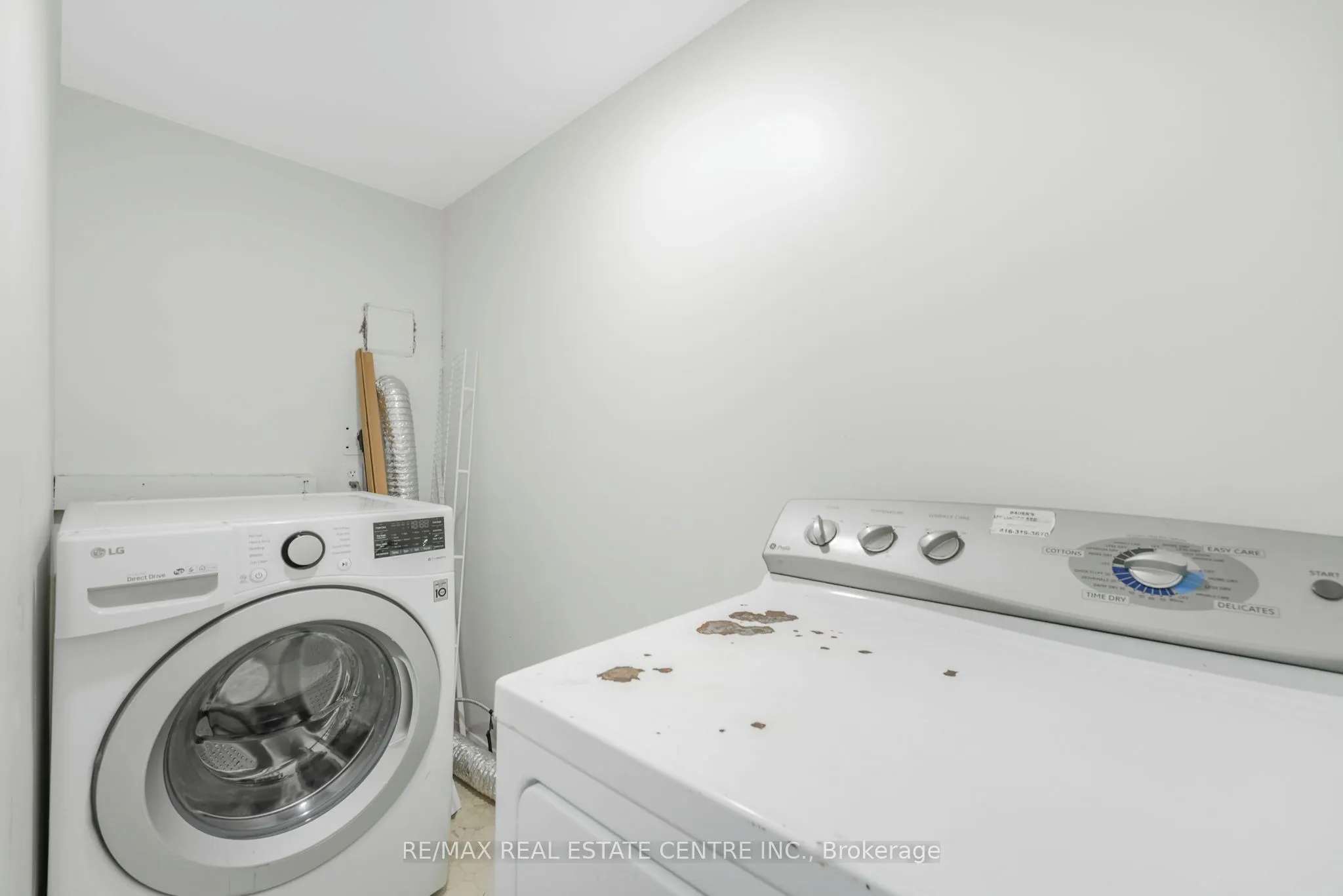 3233 Eglinton Avenue E, #407