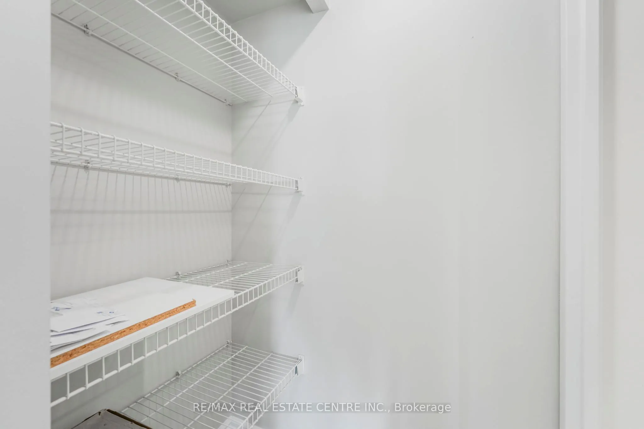 3233 Eglinton Avenue E, #407
