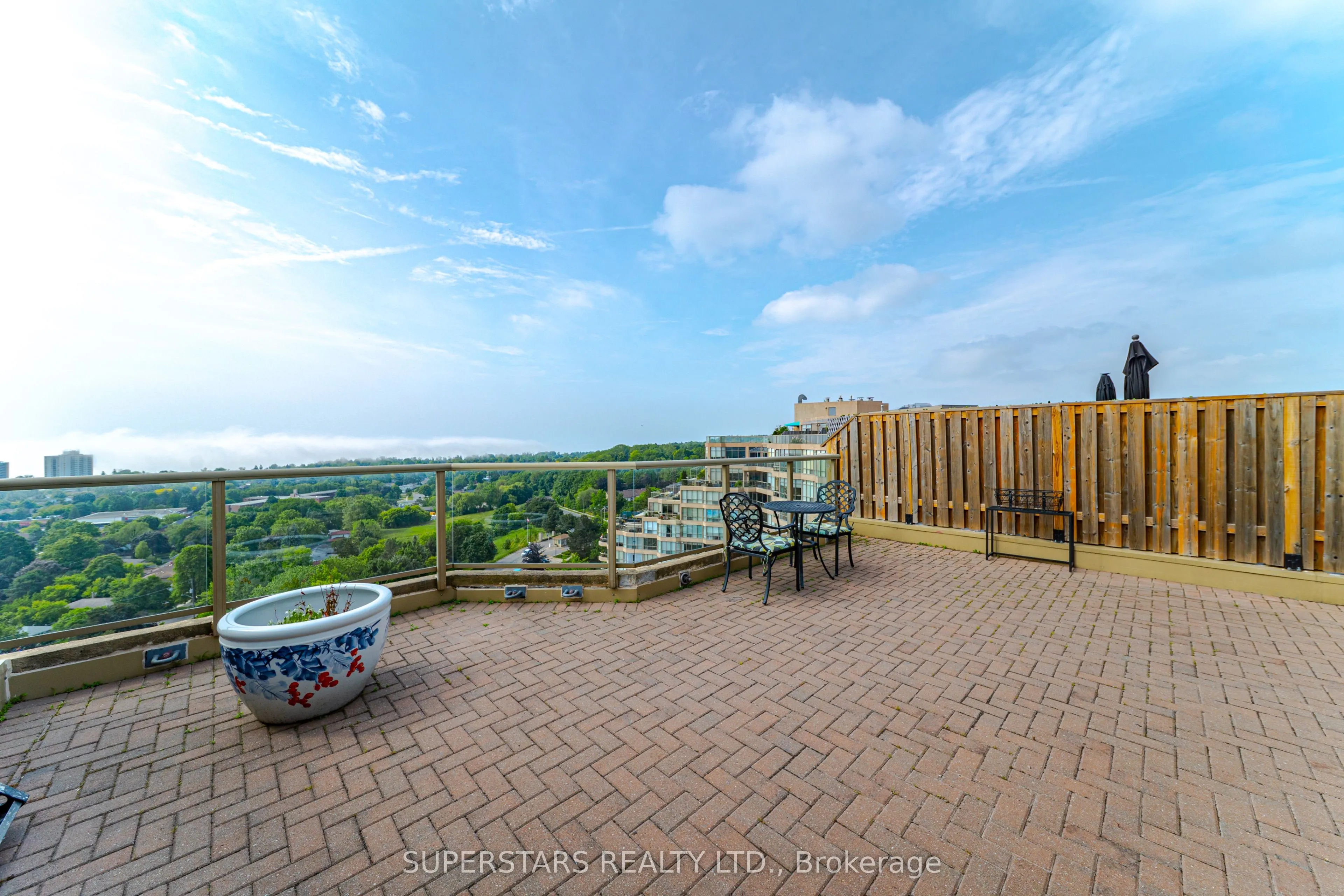 20 Guildwood Parkway, #PH14