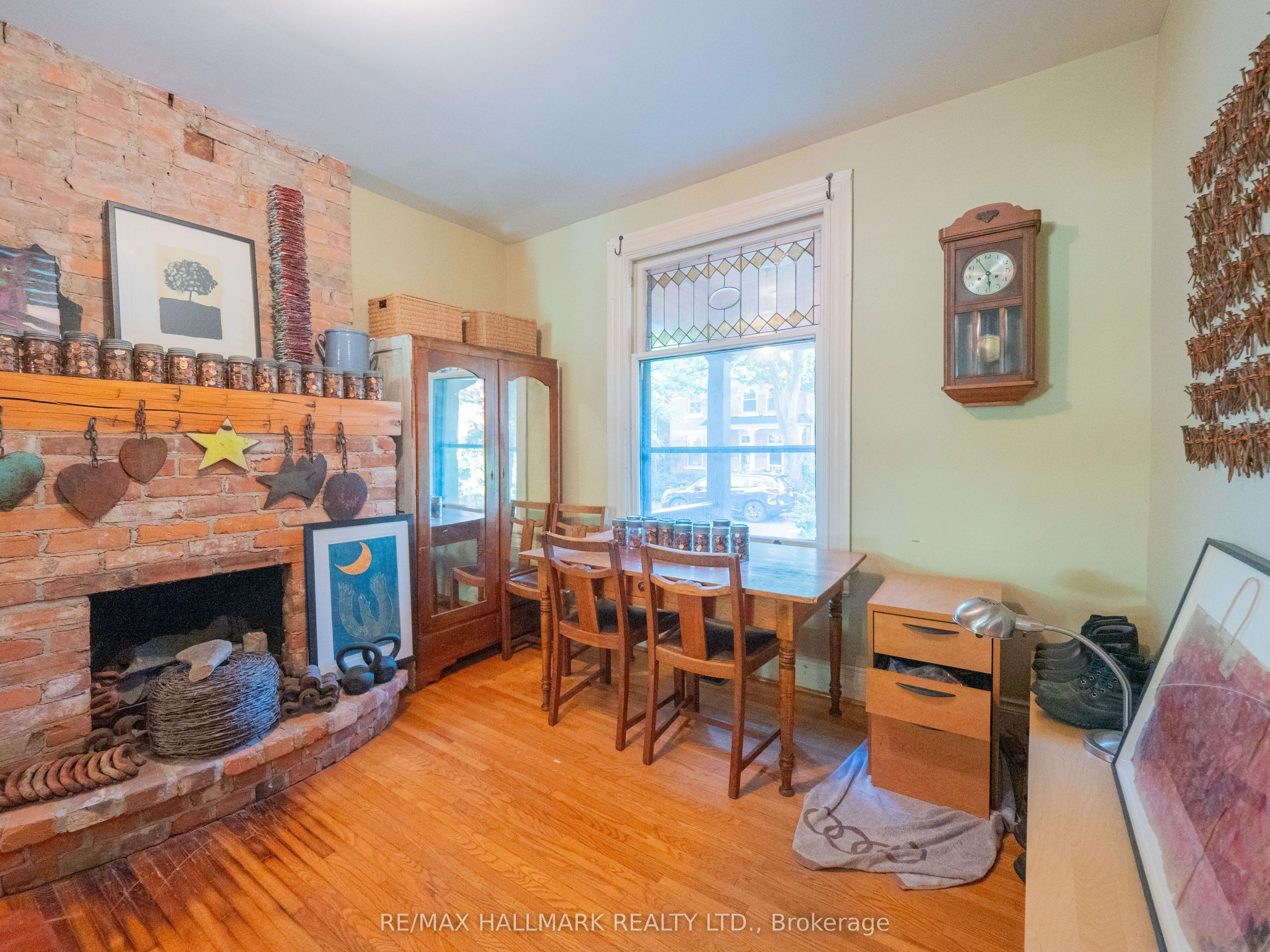 116 Victor Avenue
