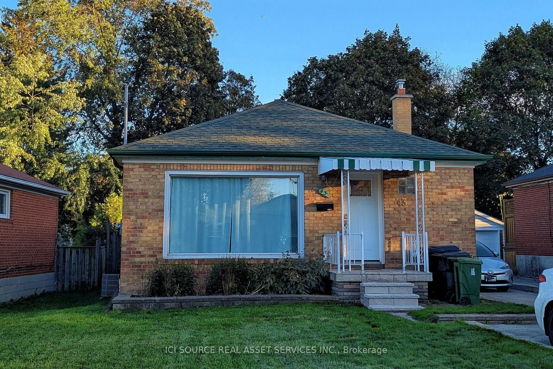 43 Tansley Avenue, #Main floor
