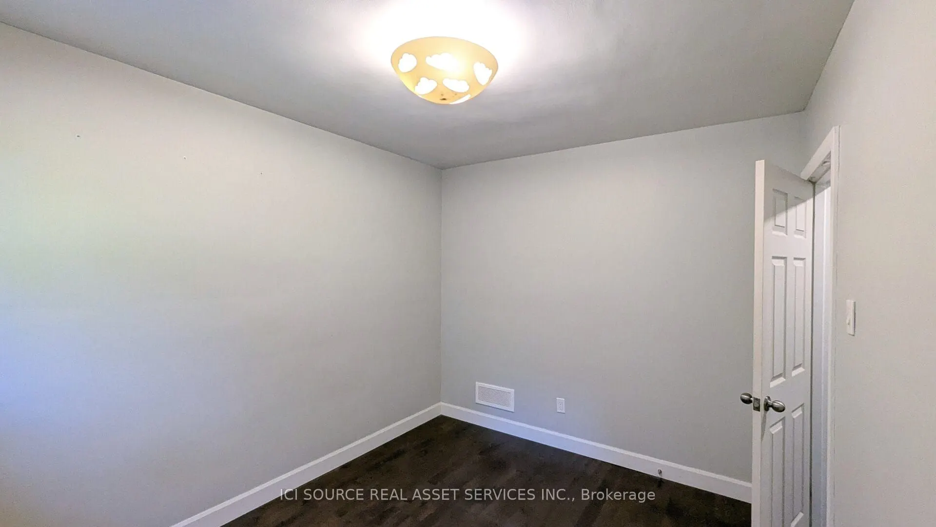 43 Tansley Avenue, #Main floor