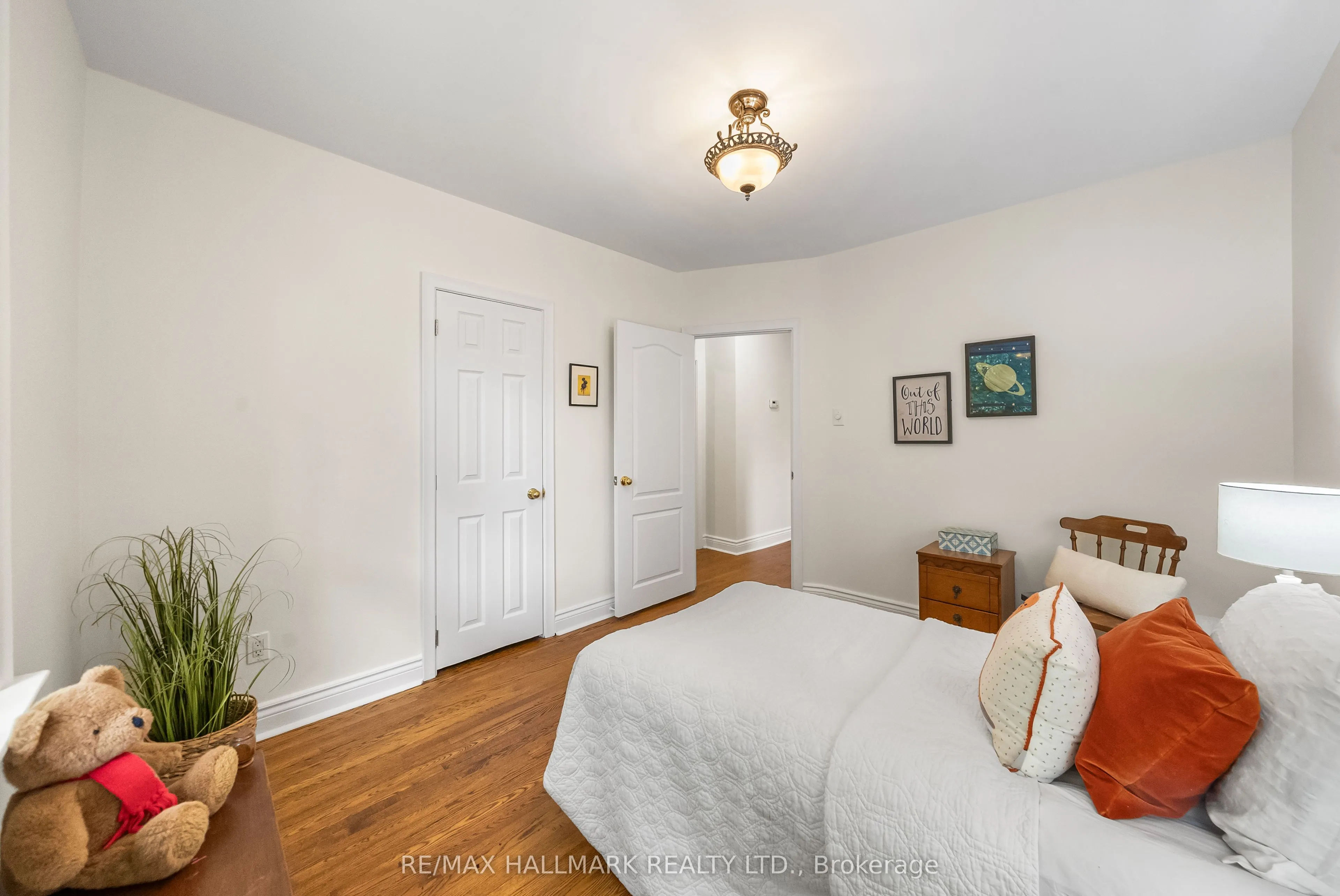 266 Chine Drive