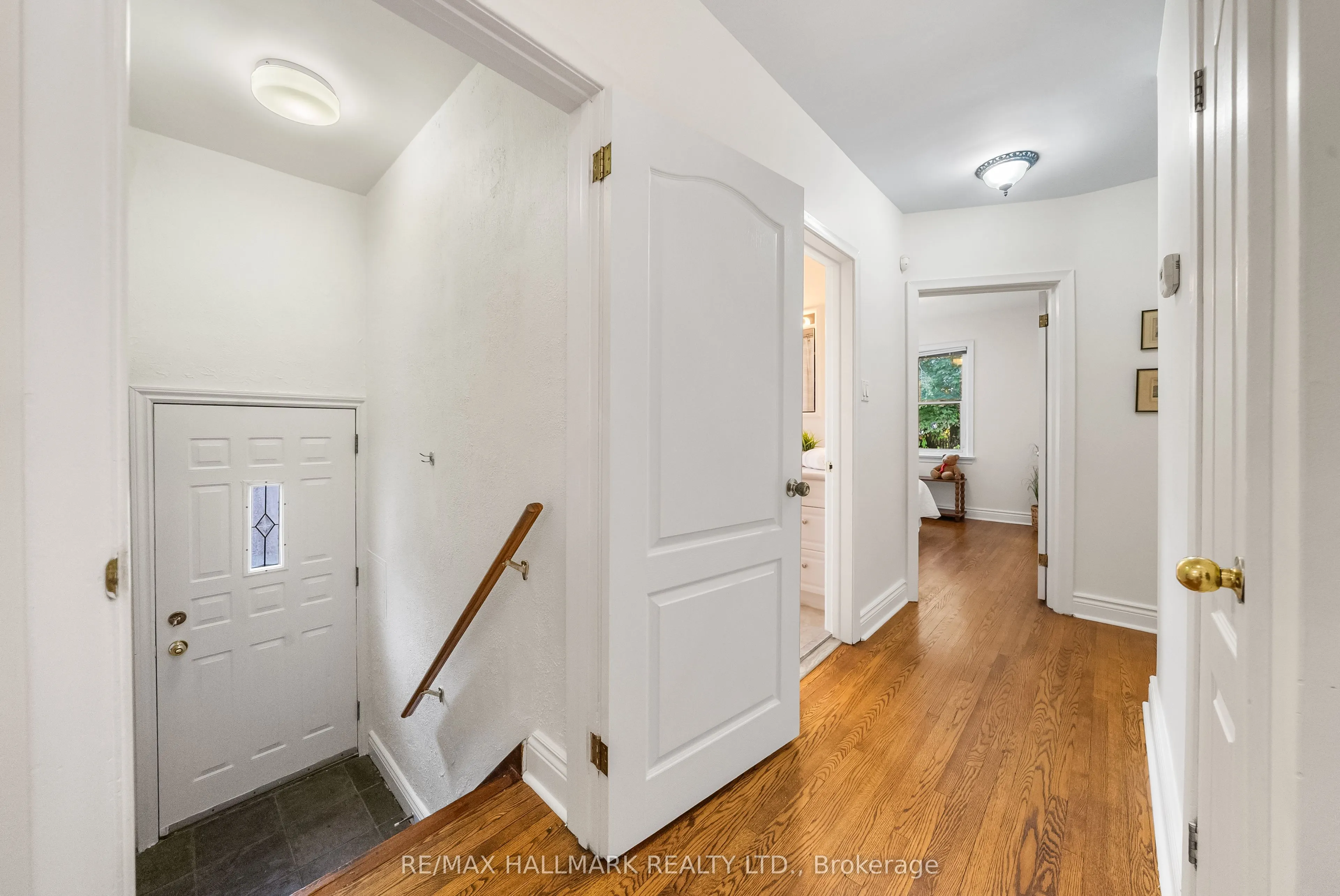 266 Chine Drive